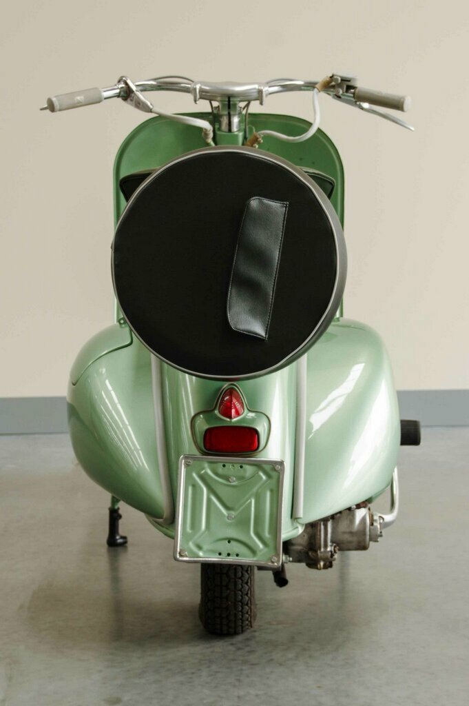 1952 VESPA 125 VM1 SCOOTER