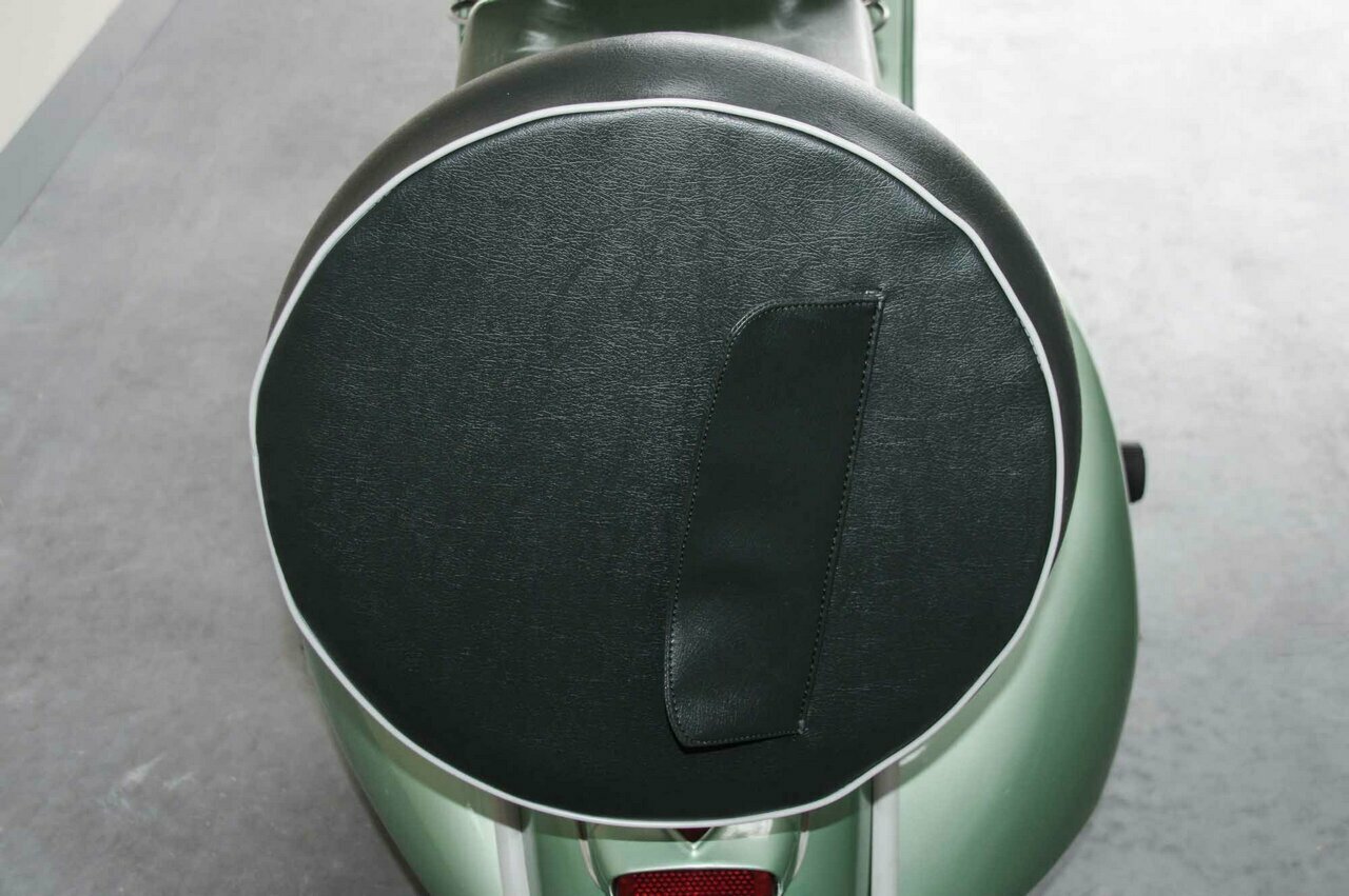 1952 VESPA 125 VM1 SCOOTER