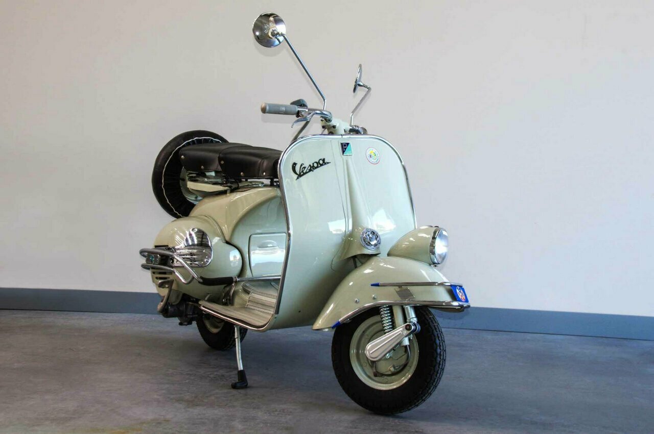 1953 VESPA 125 VM2