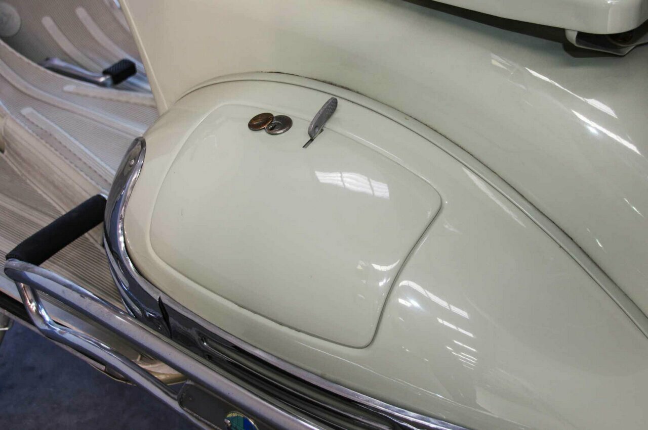 1953 VESPA 125 VM2