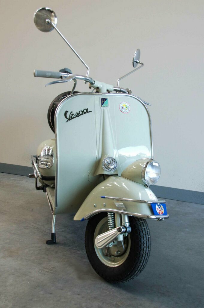 1953 VESPA 125 VM2