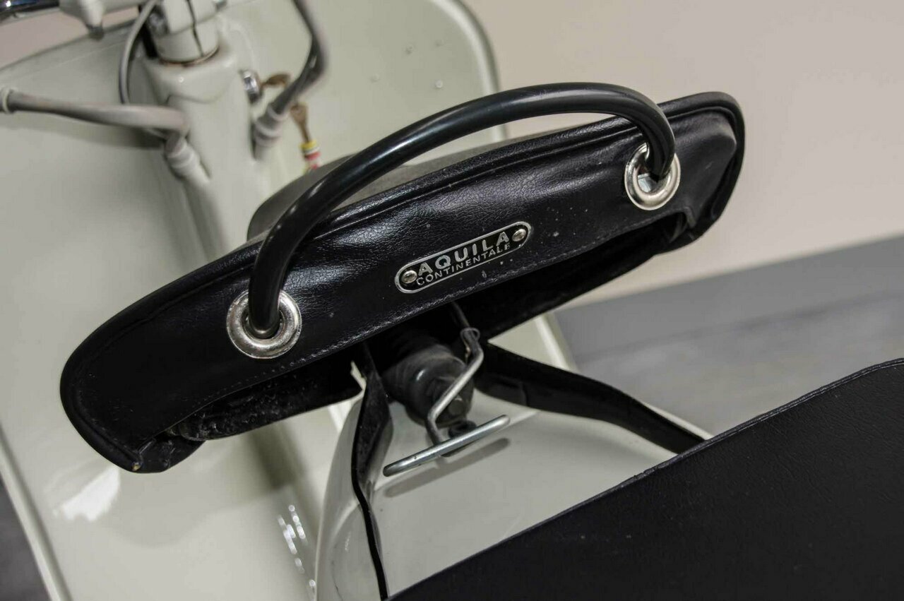 1955 VESPA 150 STRUZZO