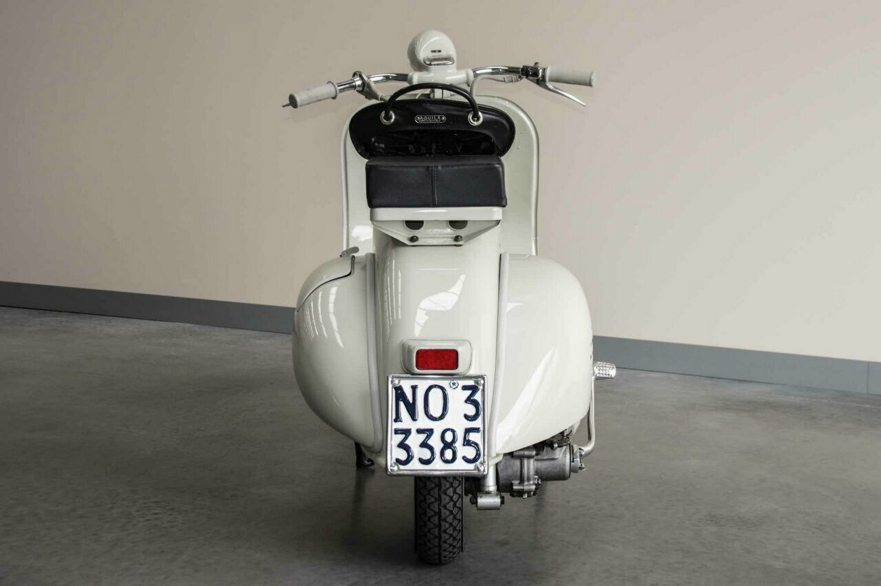 1955 VESPA 150 STRUZZO