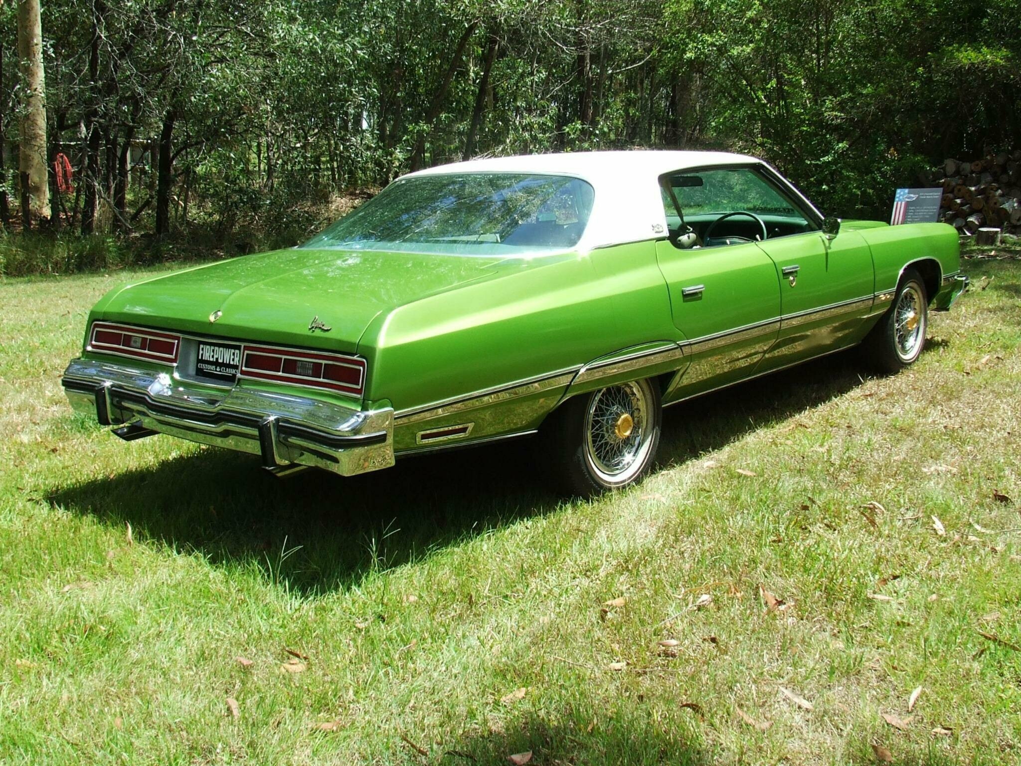 1974 CHEVROLET CAPRICE AUTOMATIC SEDAN