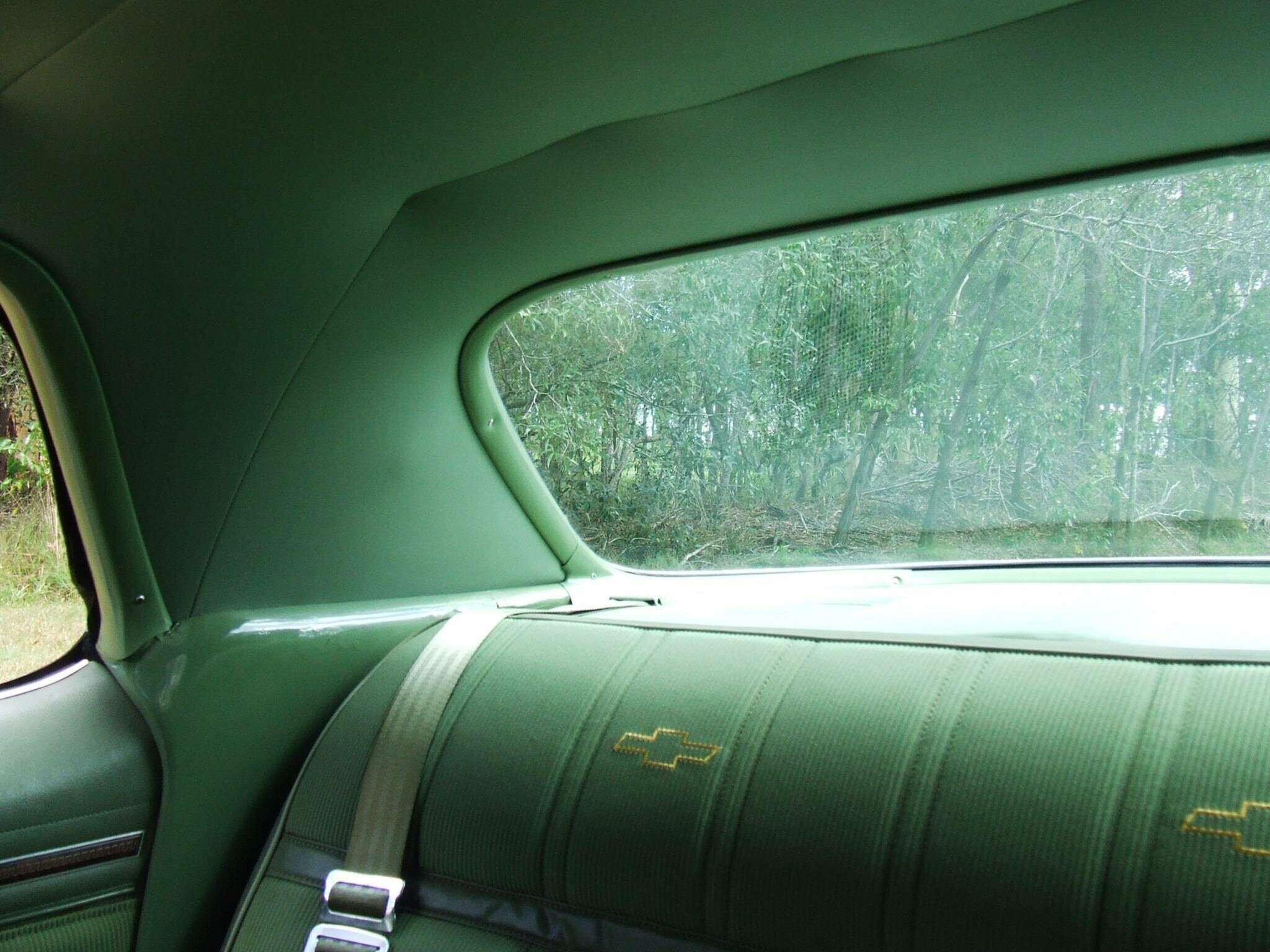 1974 CHEVROLET CAPRICE AUTOMATIC SEDAN