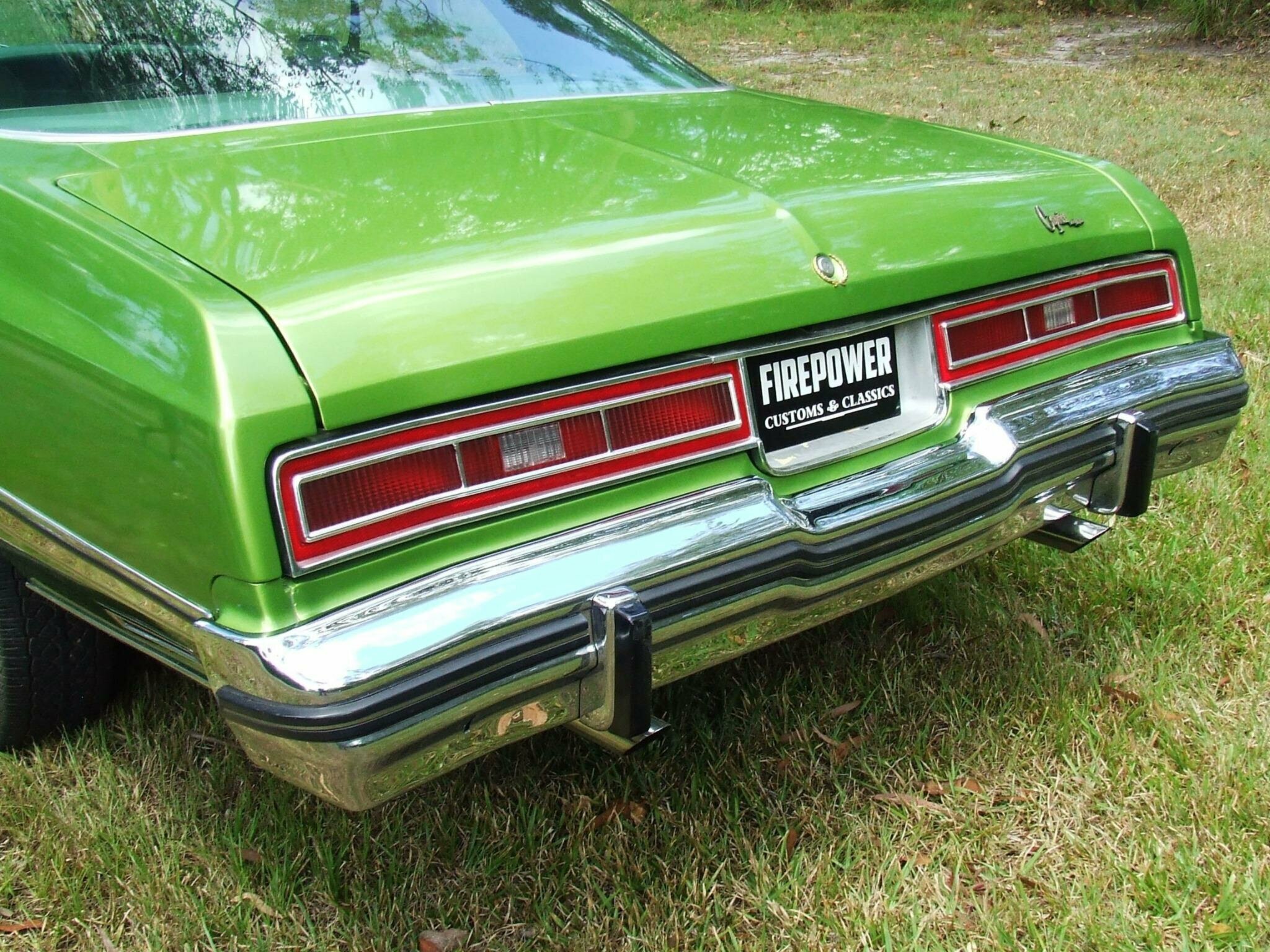 1974 CHEVROLET CAPRICE AUTOMATIC SEDAN
