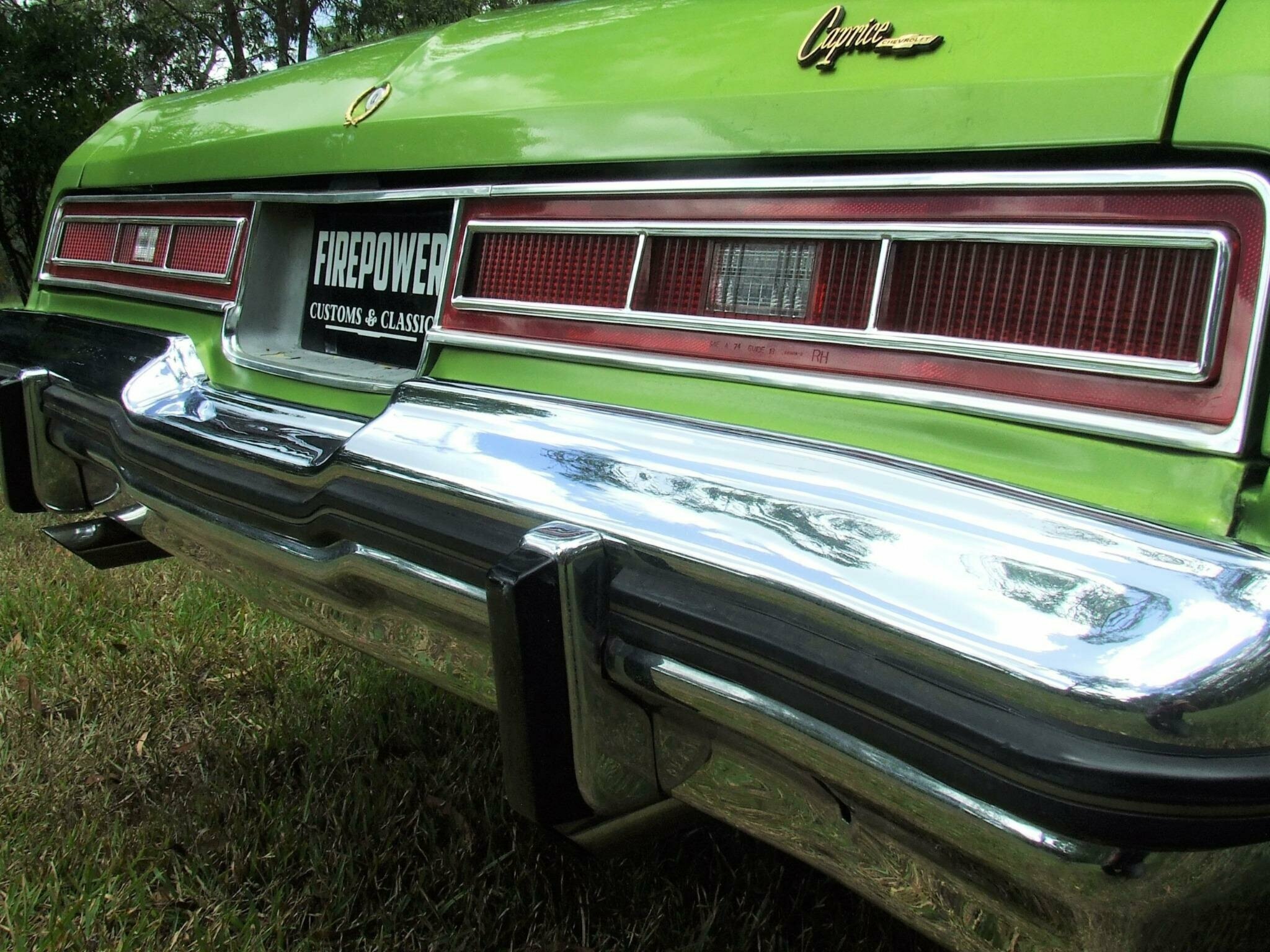 1974 CHEVROLET CAPRICE AUTOMATIC SEDAN