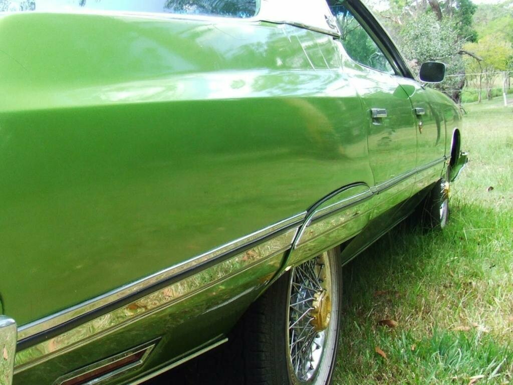 1974 CHEVROLET CAPRICE AUTOMATIC SEDAN