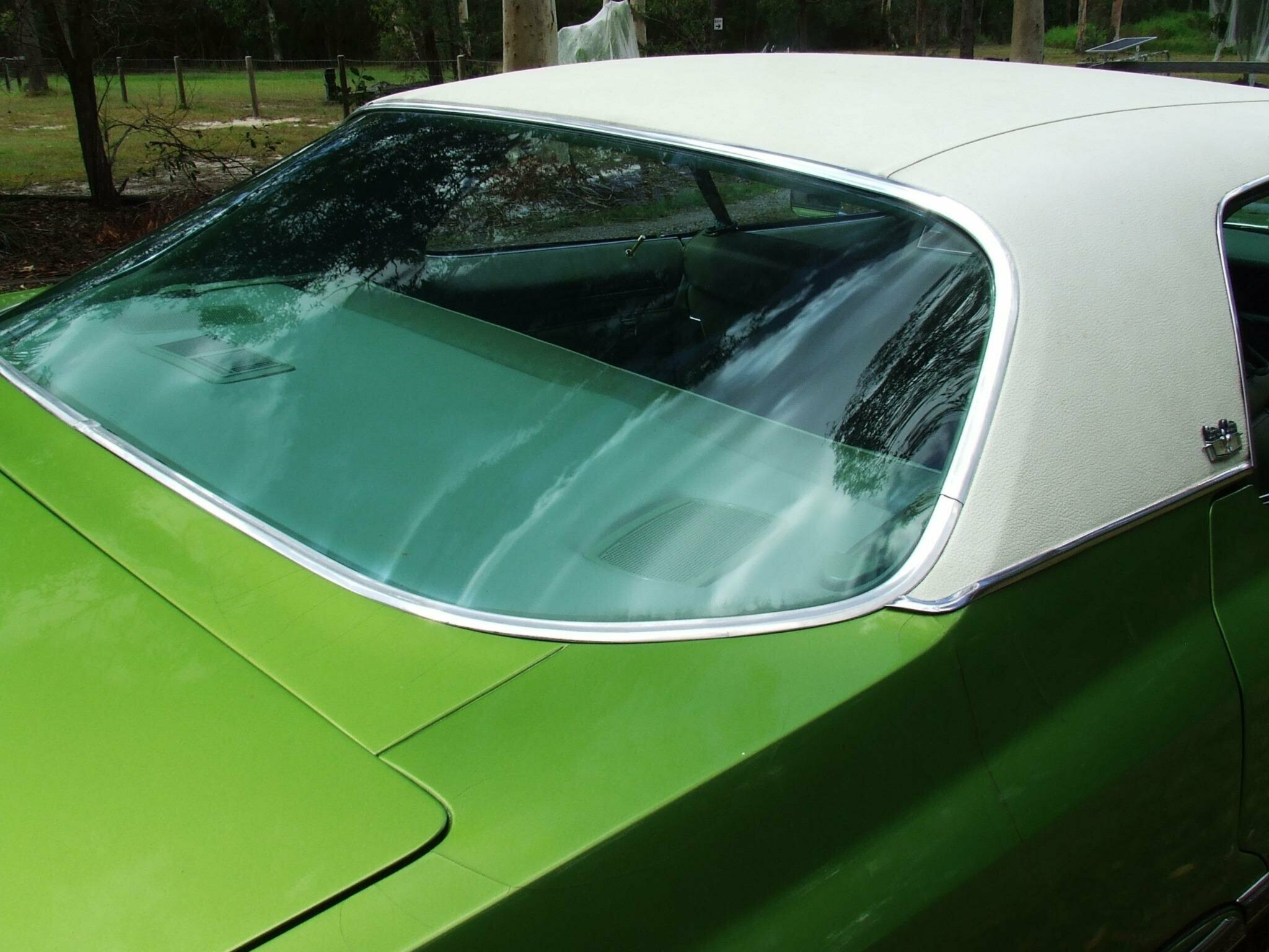 1974 CHEVROLET CAPRICE AUTOMATIC SEDAN