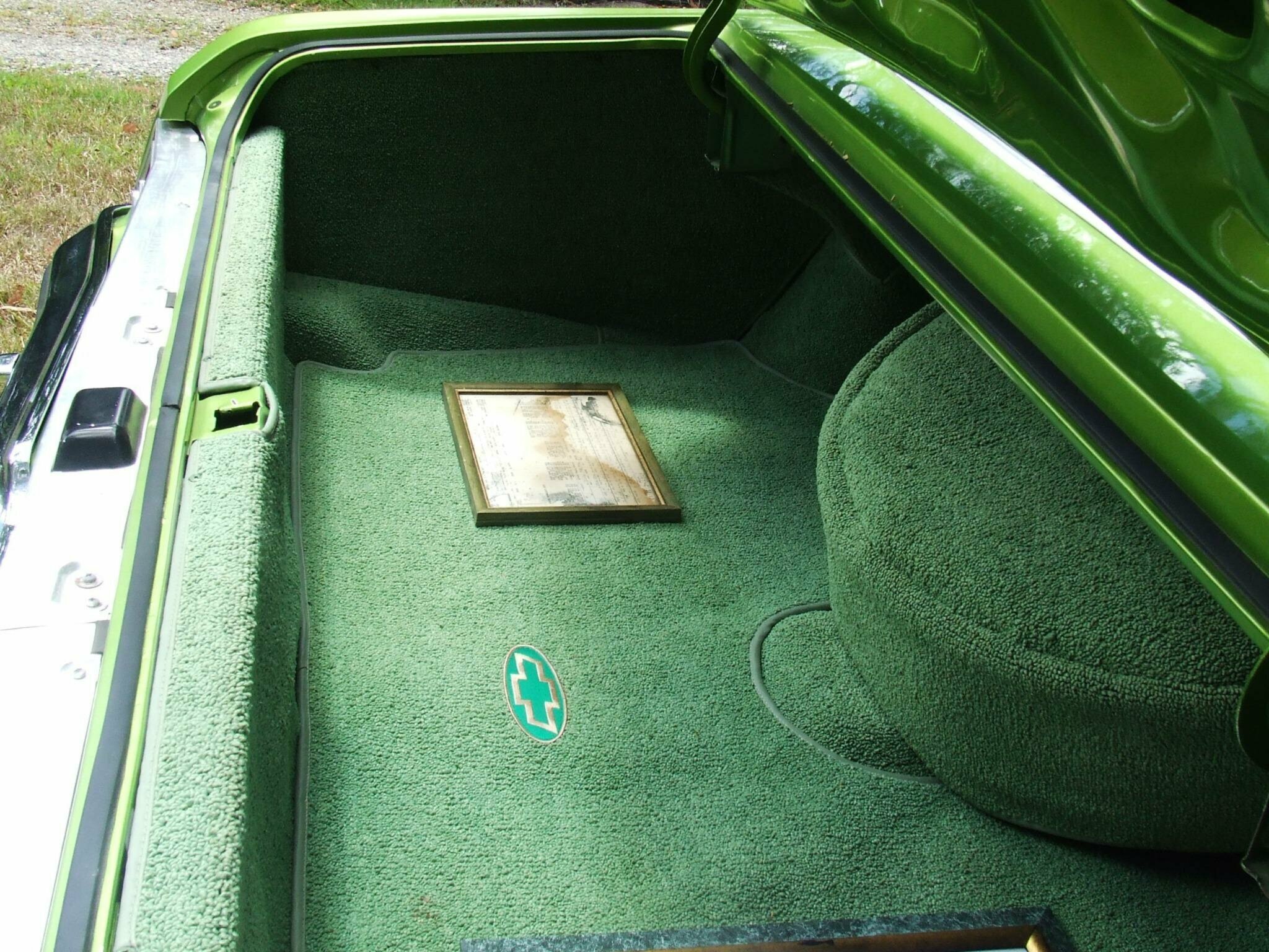 1974 CHEVROLET CAPRICE AUTOMATIC SEDAN