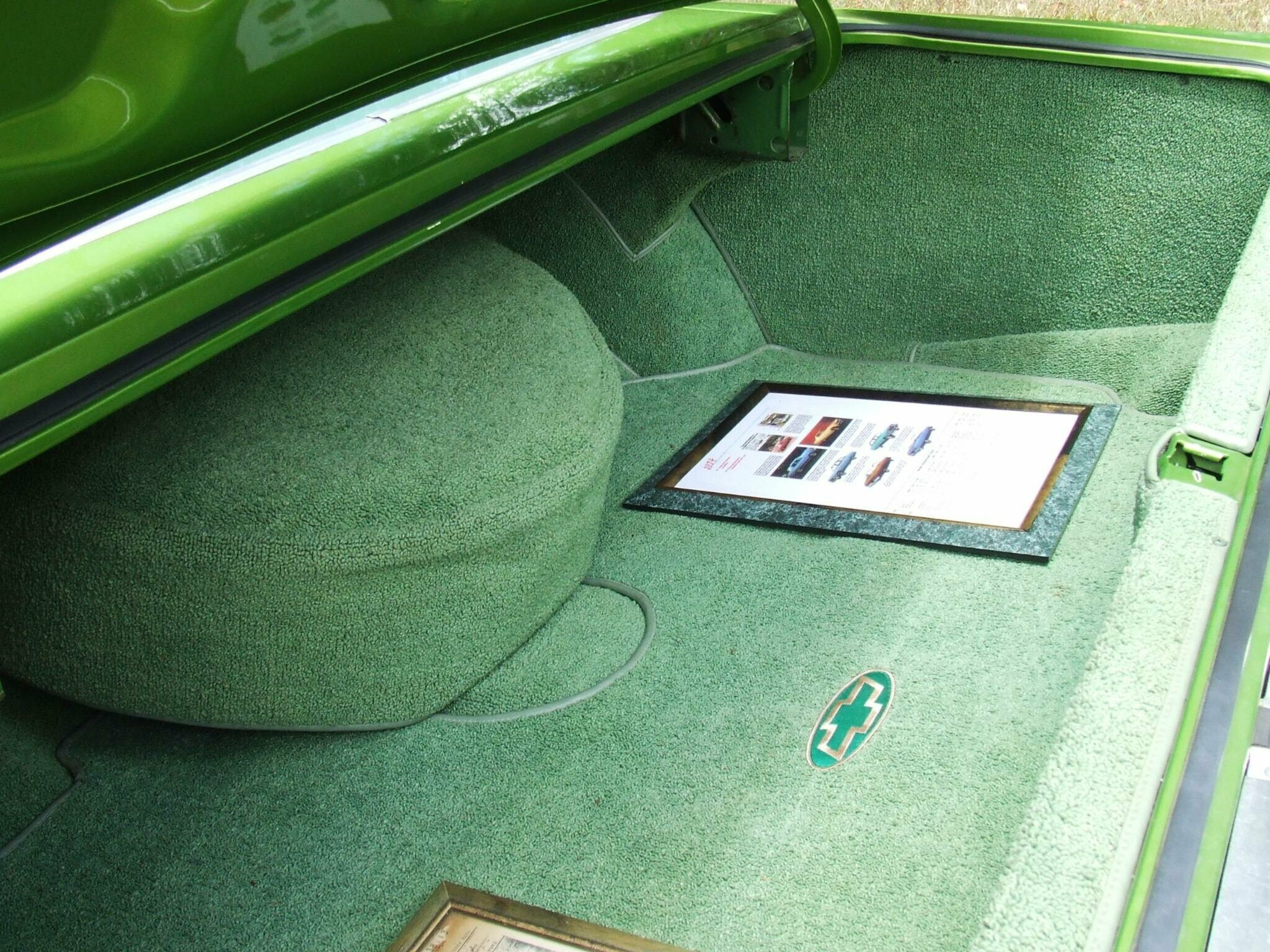 1974 CHEVROLET CAPRICE AUTOMATIC SEDAN