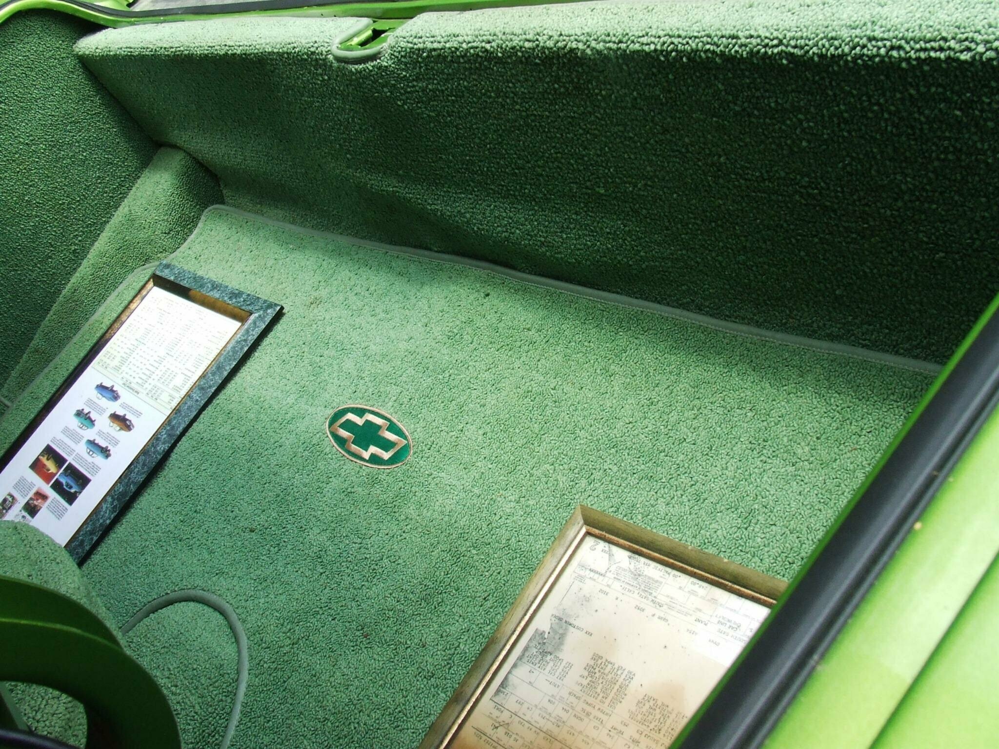 1974 CHEVROLET CAPRICE AUTOMATIC SEDAN