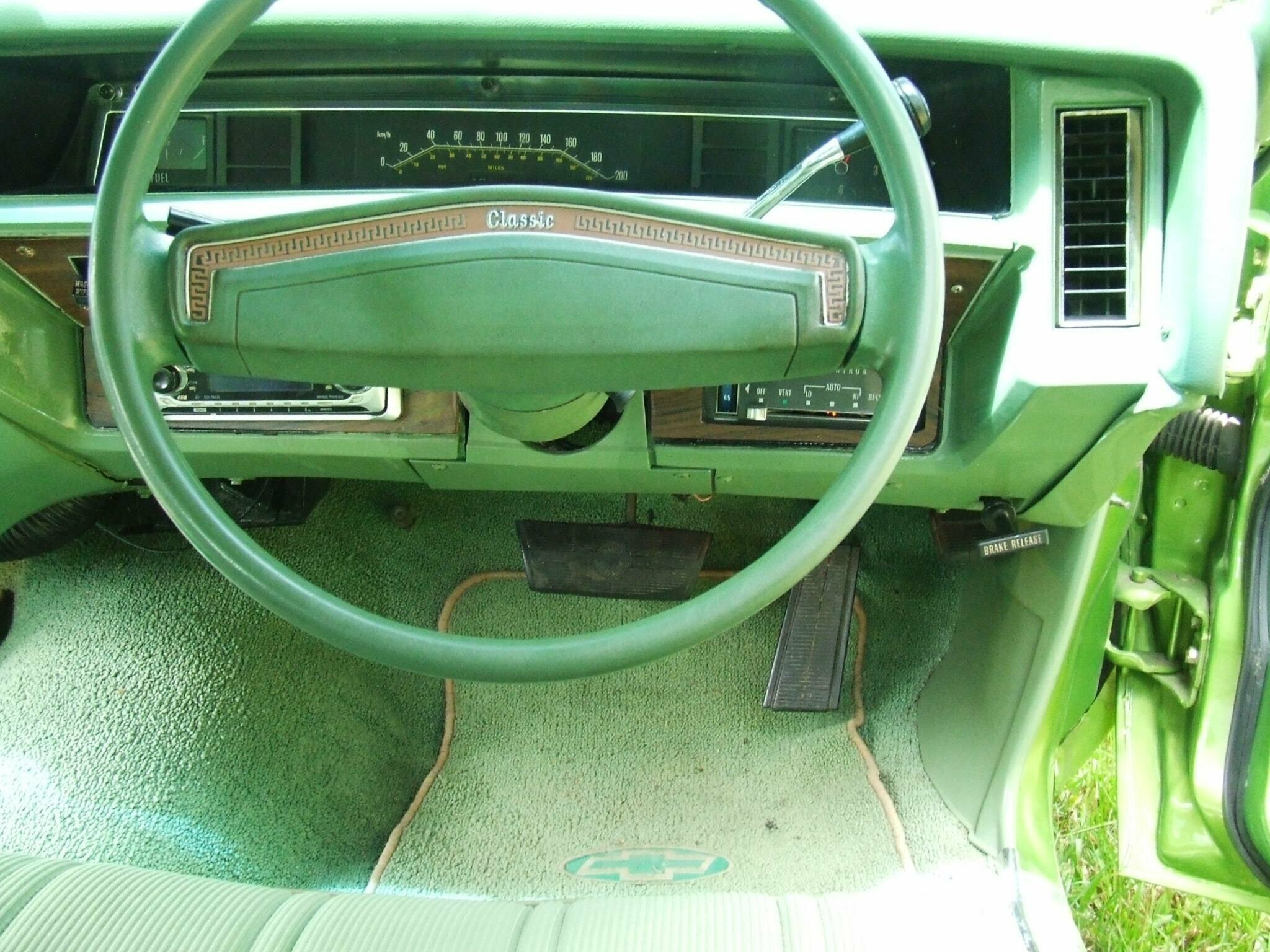 1974 CHEVROLET CAPRICE AUTOMATIC SEDAN