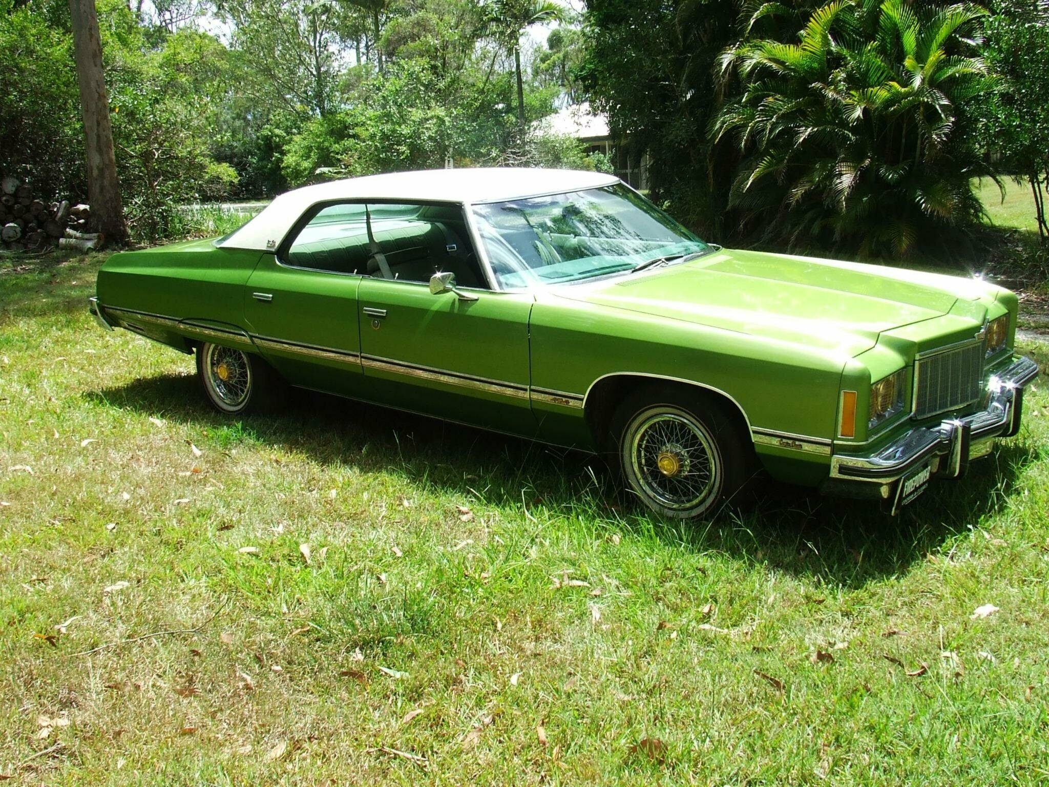 1974 CHEVROLET CAPRICE AUTOMATIC SEDAN