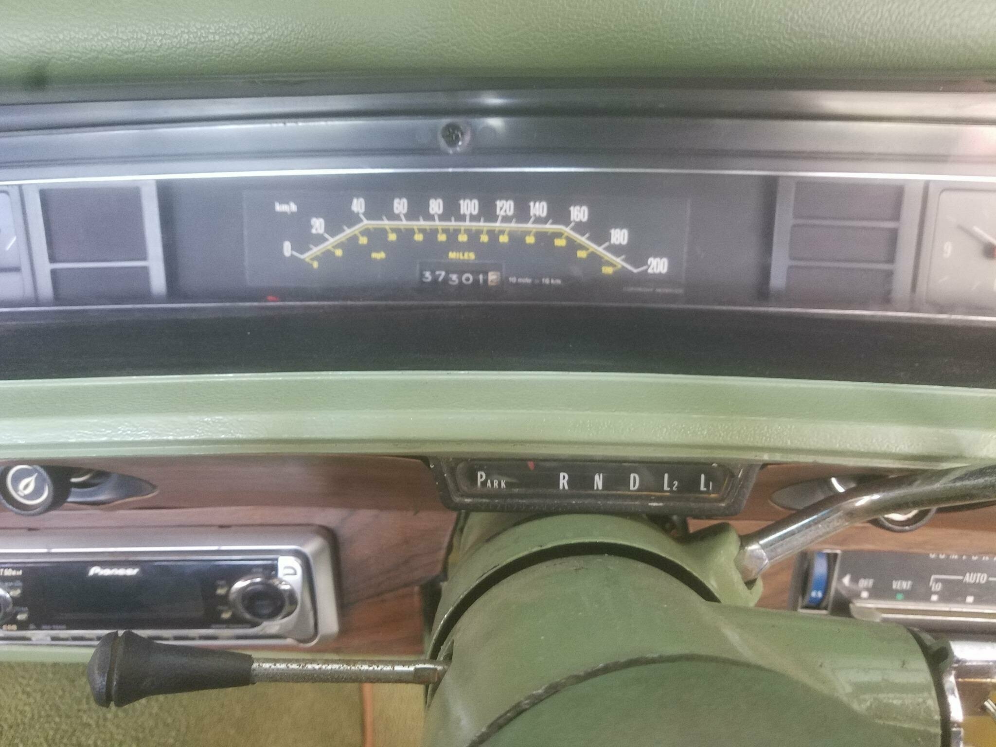 1974 CHEVROLET CAPRICE AUTOMATIC SEDAN