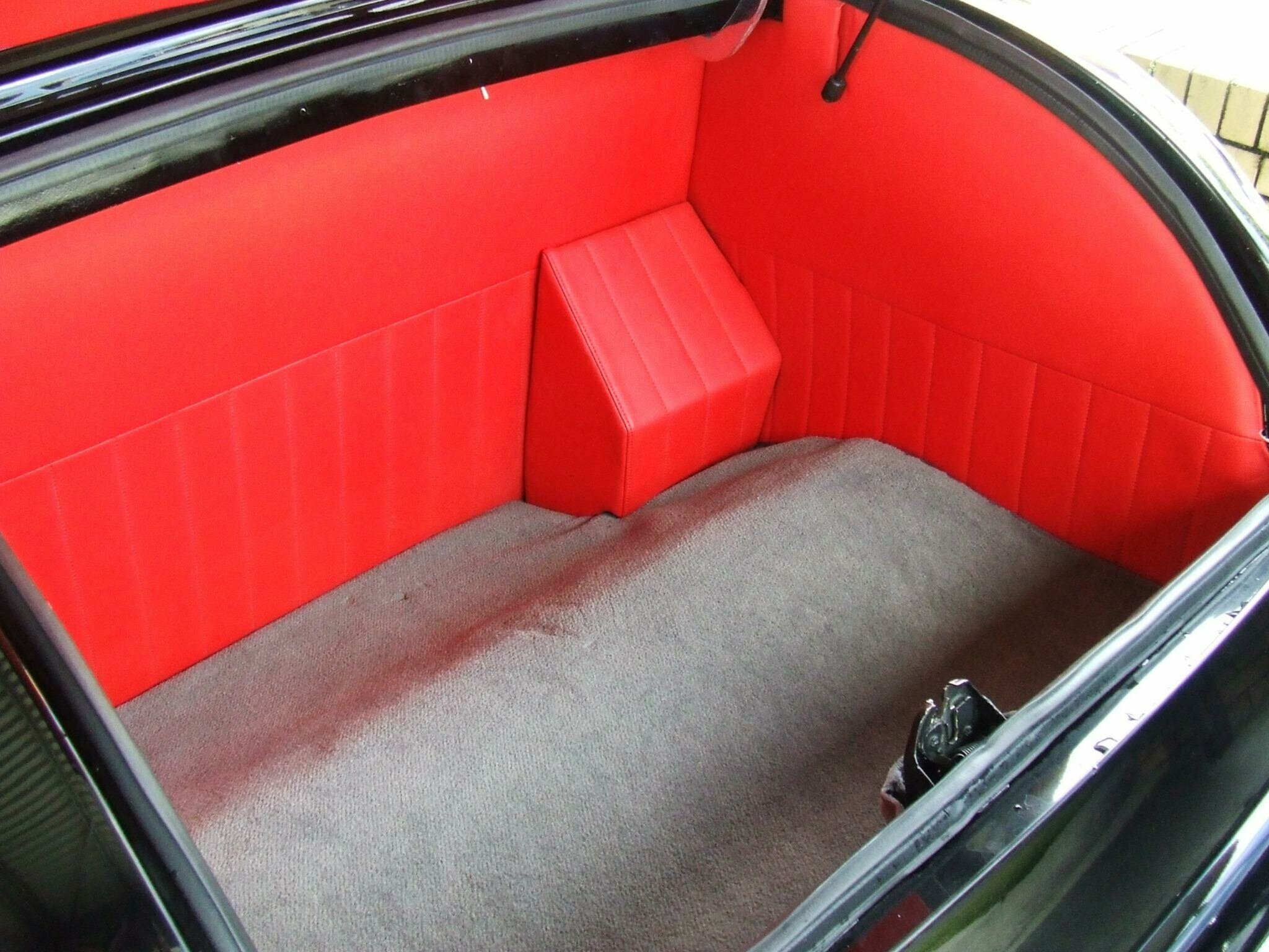1932 FORD THREE WINDOW TURBO 700 AUTOMATIC COUPE