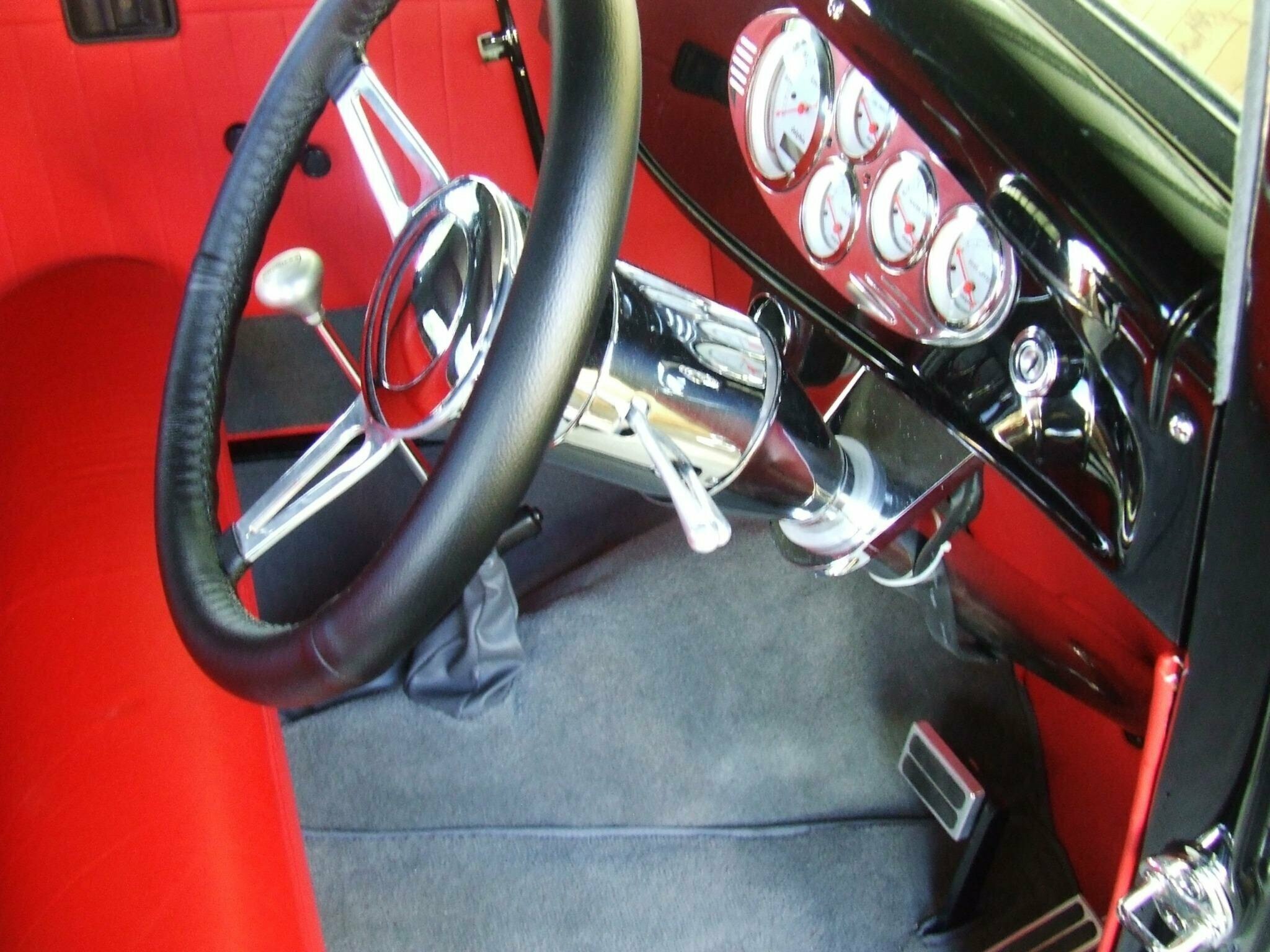 1932 FORD THREE WINDOW TURBO 700 AUTOMATIC COUPE