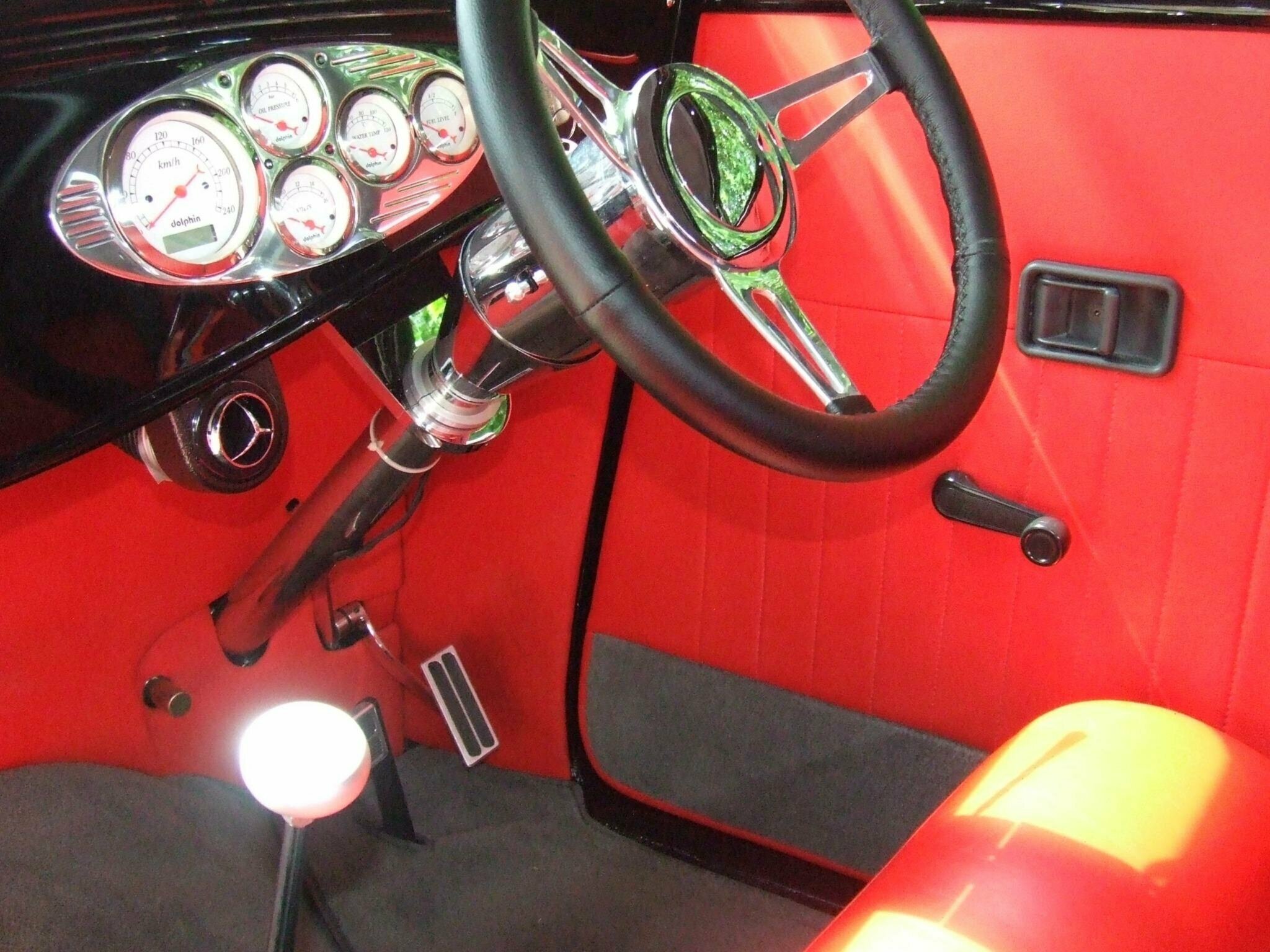 1932 FORD THREE WINDOW TURBO 700 AUTOMATIC COUPE