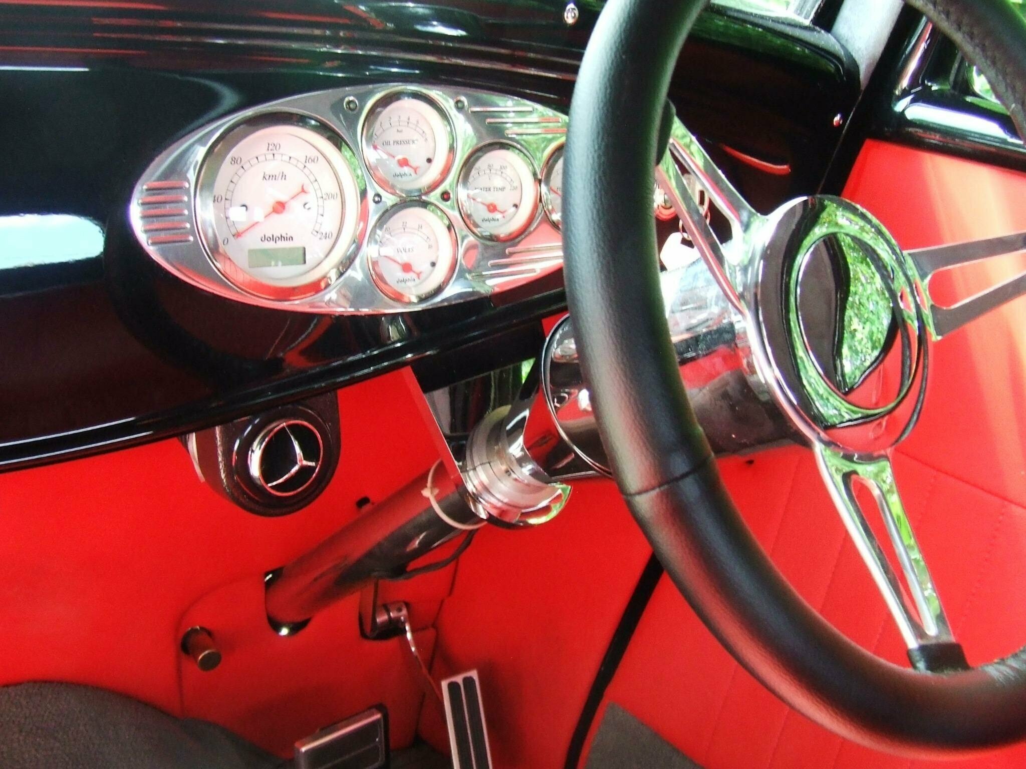 1932 FORD THREE WINDOW TURBO 700 AUTOMATIC COUPE