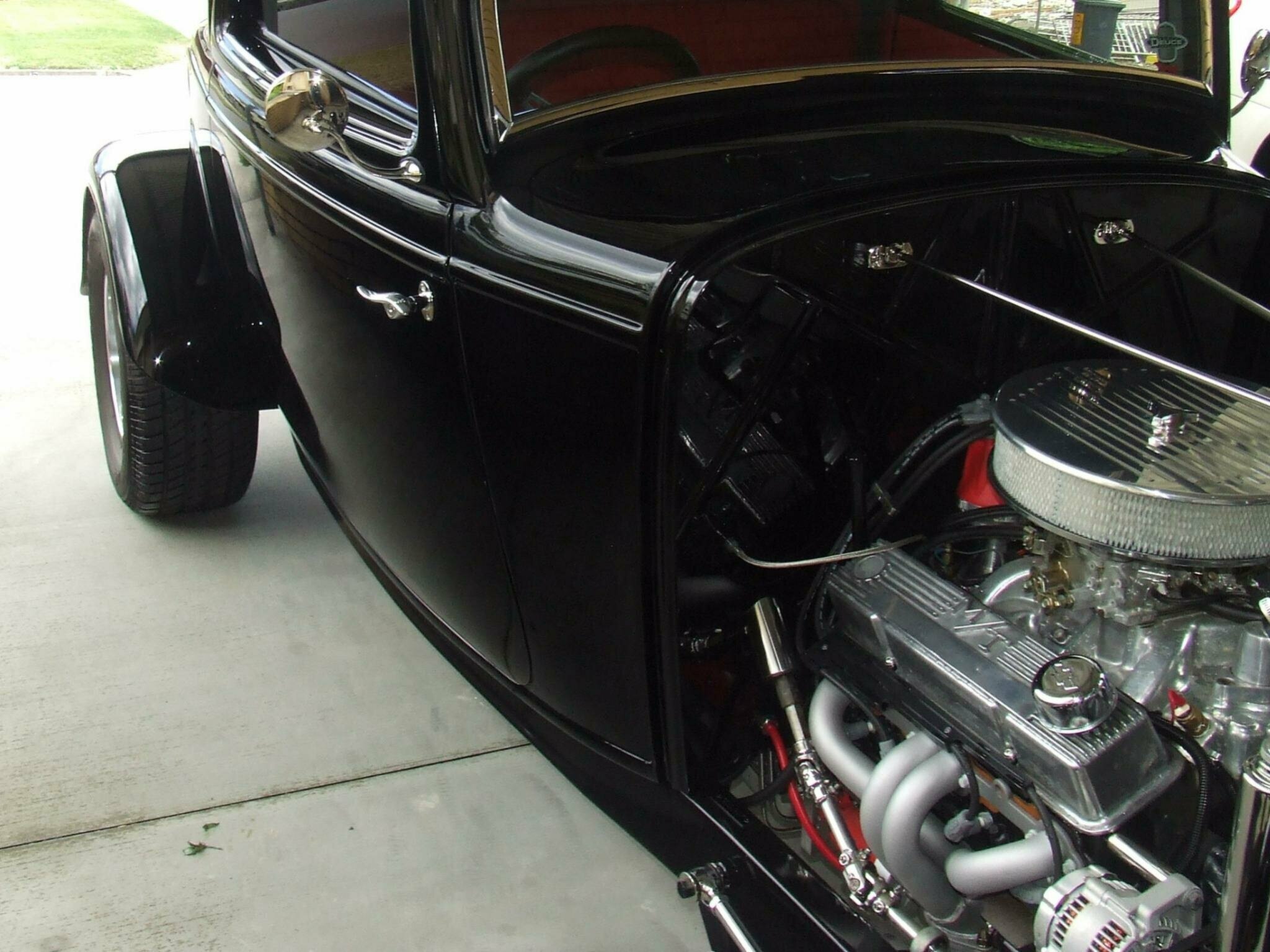 1932 FORD THREE WINDOW TURBO 700 AUTOMATIC COUPE