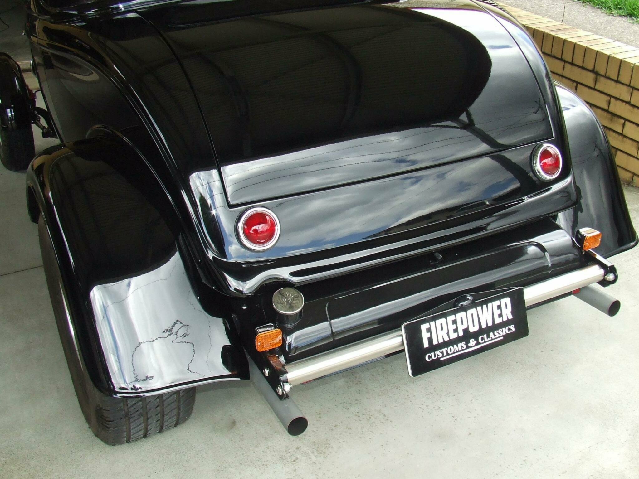 1932 FORD THREE WINDOW TURBO 700 AUTOMATIC COUPE
