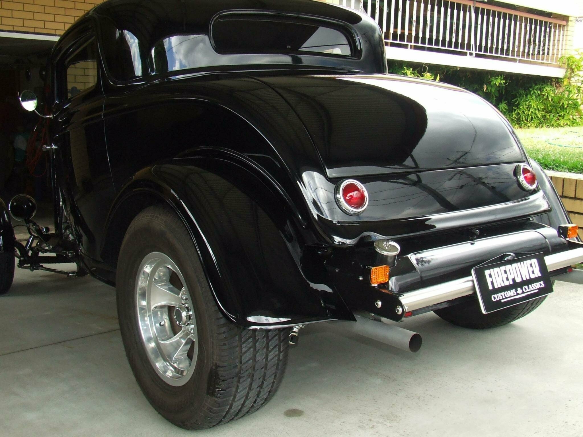 1932 FORD THREE WINDOW TURBO 700 AUTOMATIC COUPE