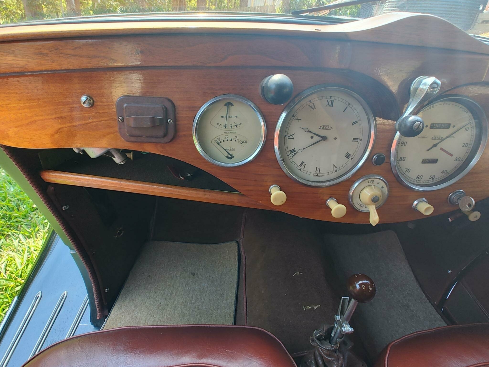 1938 TRIUMPH DOLOMITE 4 SPEED MANUAL SPORTS SALOON