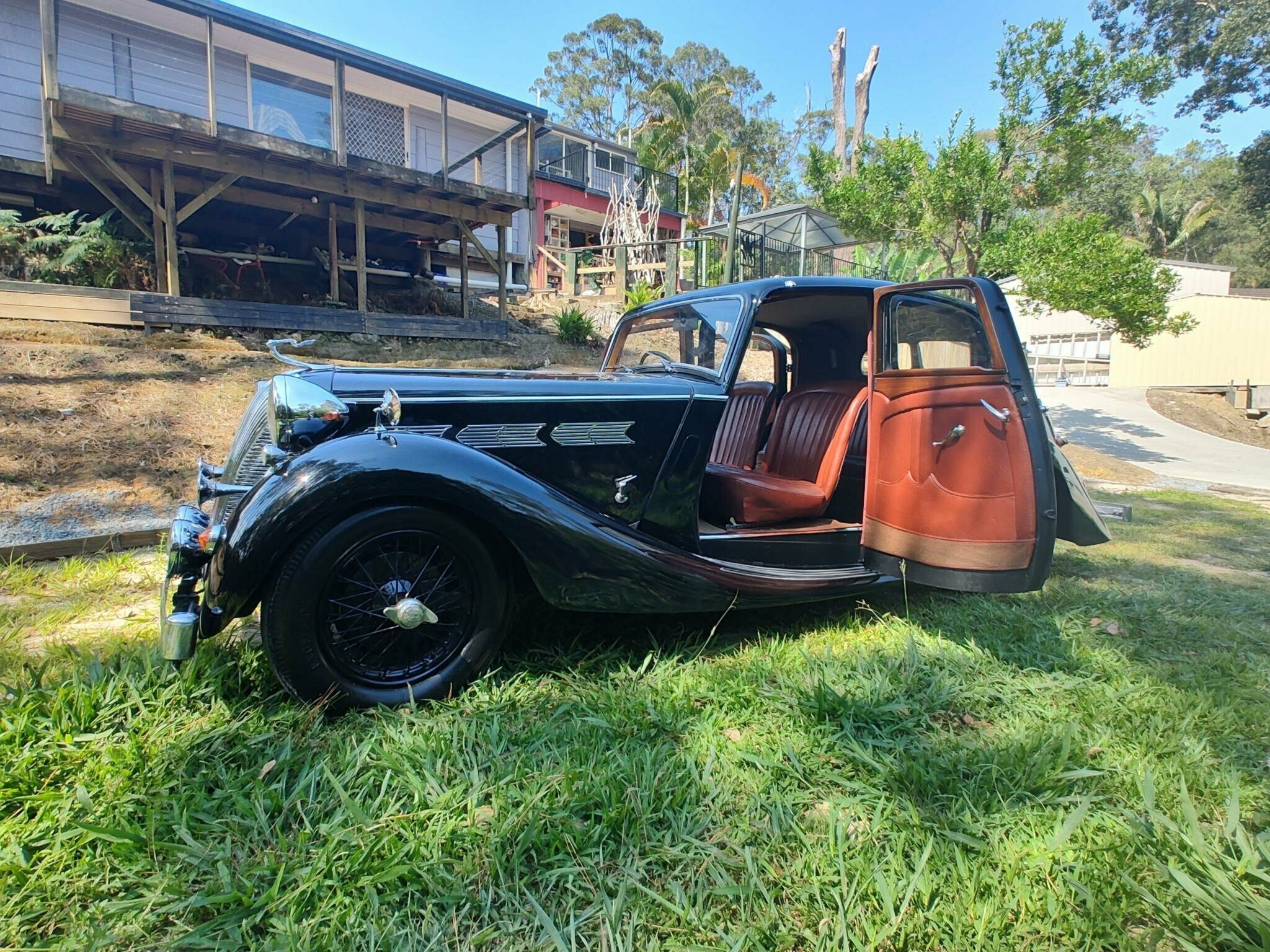 1938 TRIUMPH DOLOMITE 4 SPEED MANUAL SPORTS SALOON