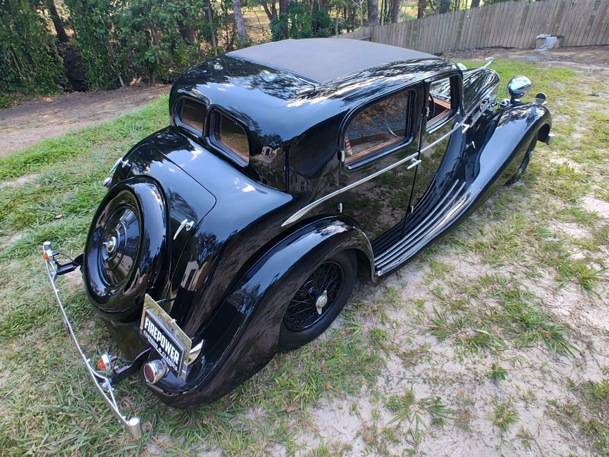 1938 TRIUMPH DOLOMITE 4 SPEED MANUAL SPORTS SALOON