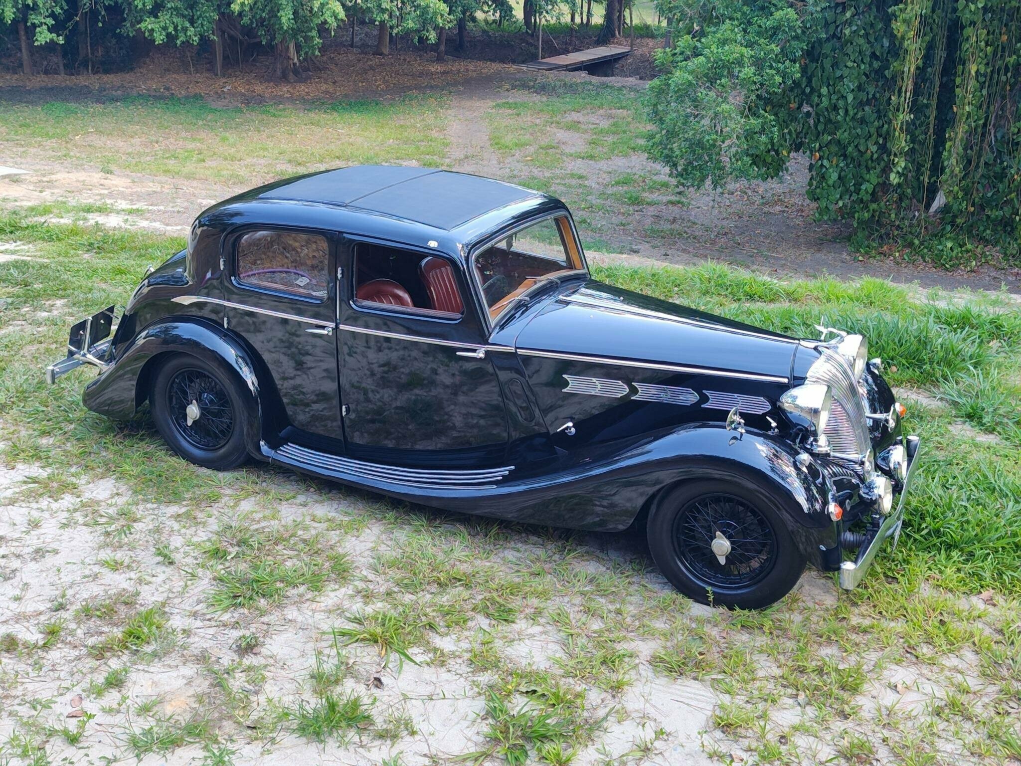 1938 TRIUMPH DOLOMITE 4 SPEED MANUAL SPORTS SALOON
