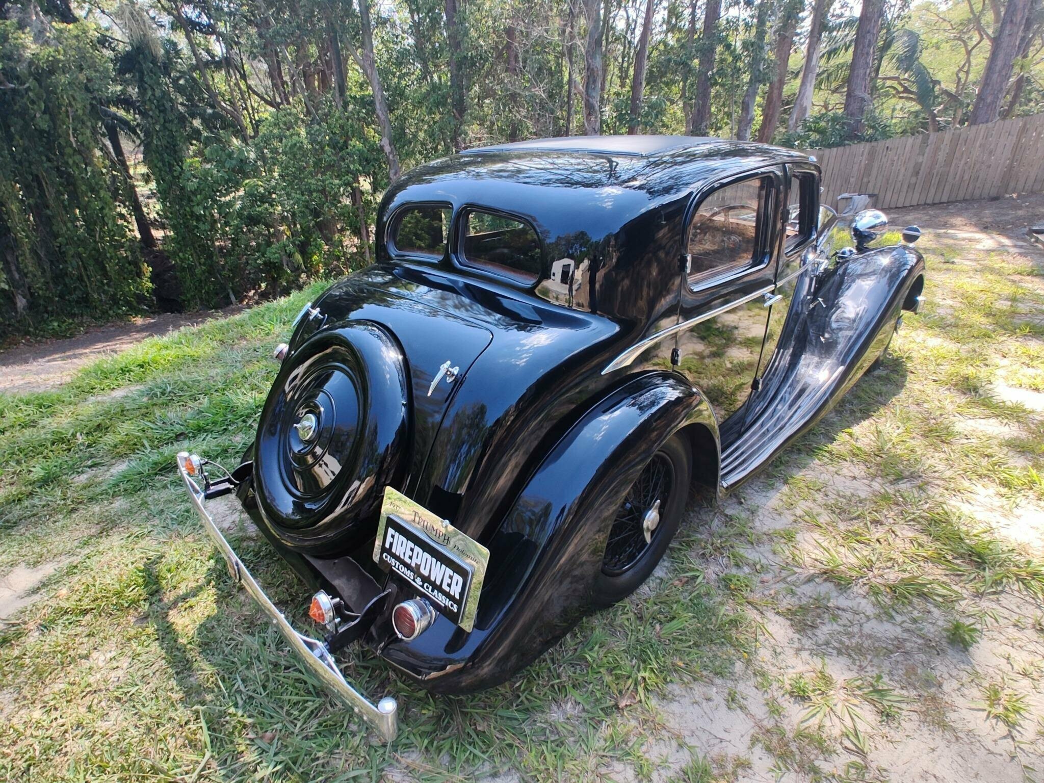 1938 TRIUMPH DOLOMITE 4 SPEED MANUAL SPORTS SALOON