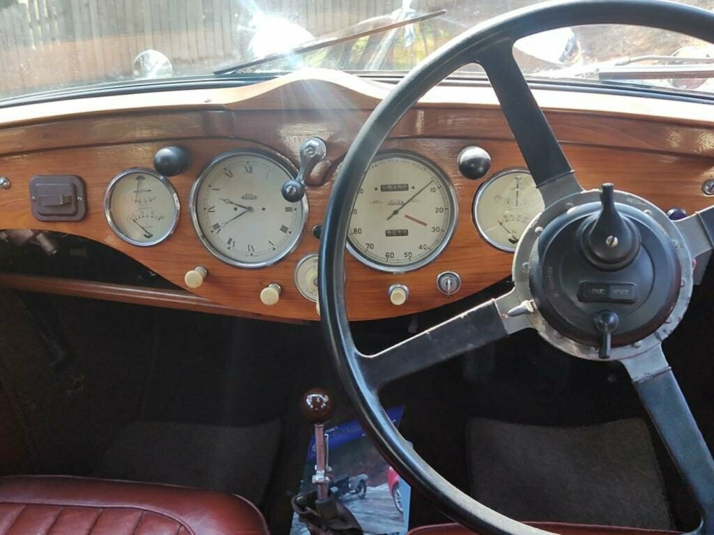 1938 TRIUMPH DOLOMITE 4 SPEED MANUAL SPORTS SALOON