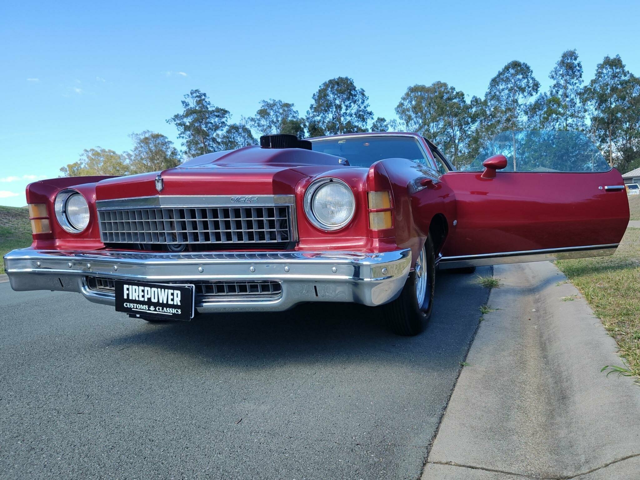 1974 CHEVROLET MONTE CARLO LANDAU AUTOMATIC SEDAN