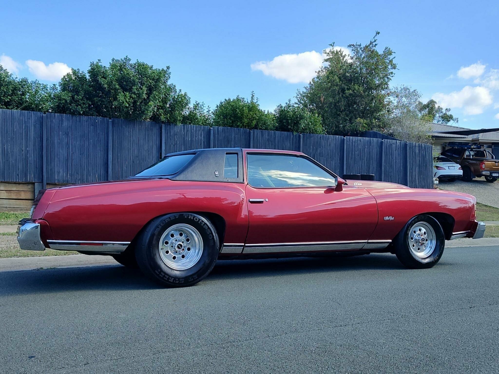 1974 CHEVROLET MONTE CARLO LANDAU AUTOMATIC SEDAN