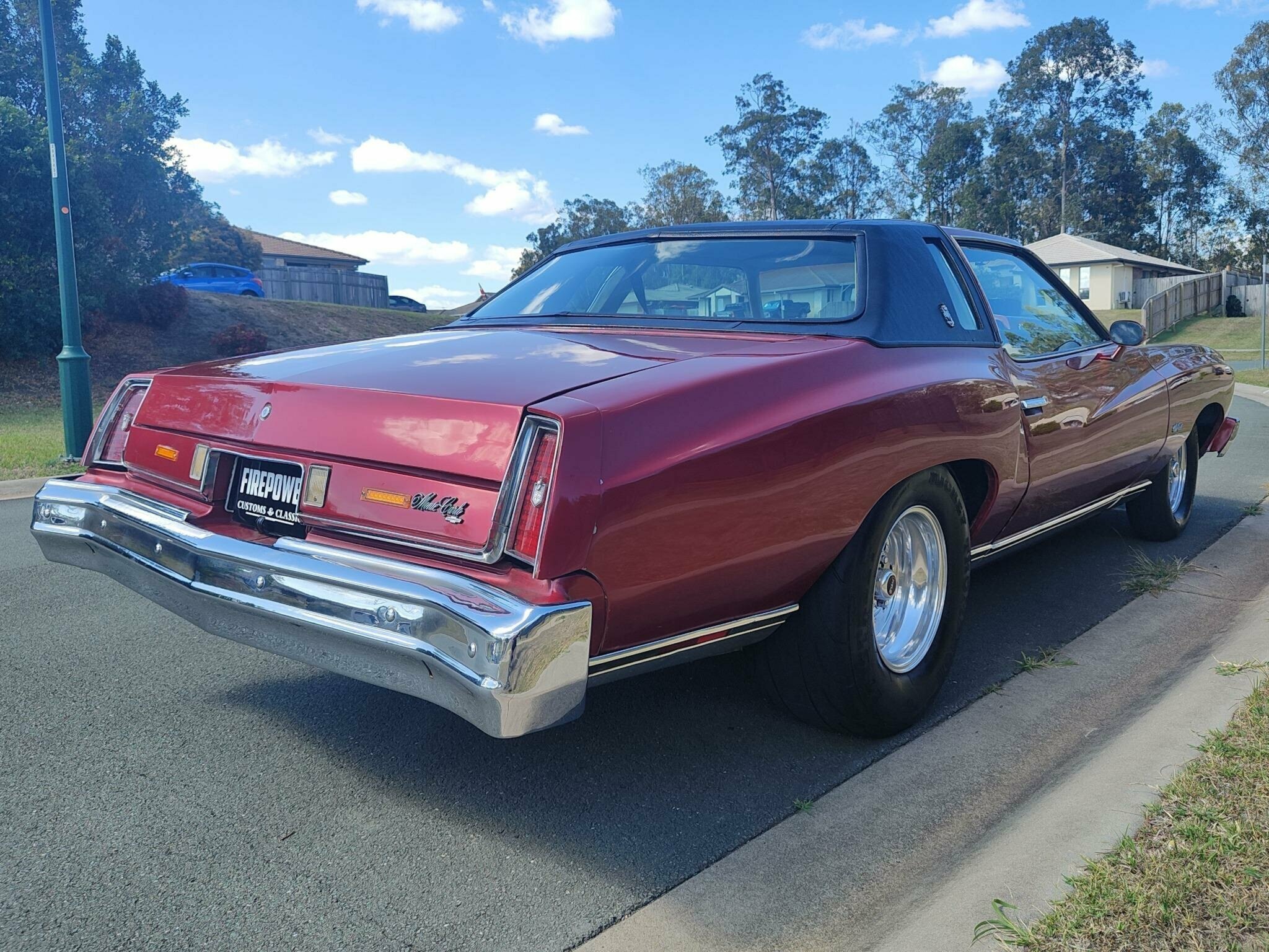 1974 CHEVROLET MONTE CARLO LANDAU AUTOMATIC SEDAN