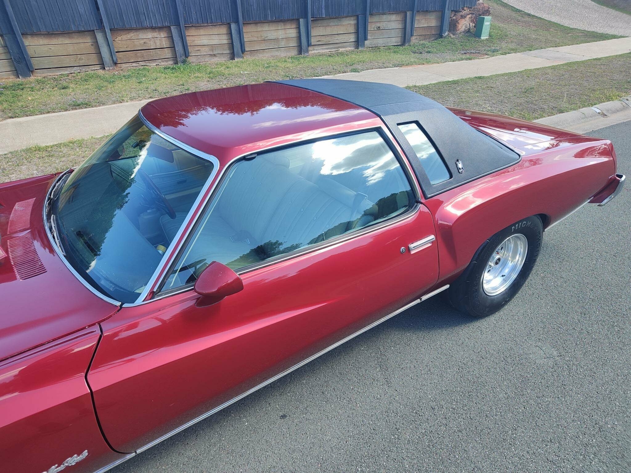 1974 CHEVROLET MONTE CARLO LANDAU AUTOMATIC SEDAN