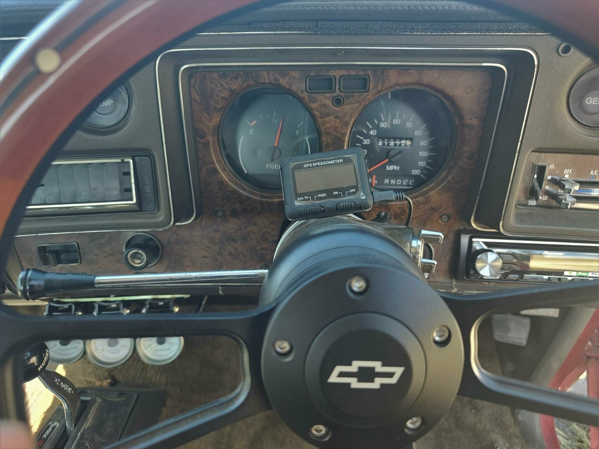 1974 CHEVROLET MONTE CARLO LANDAU AUTOMATIC SEDAN