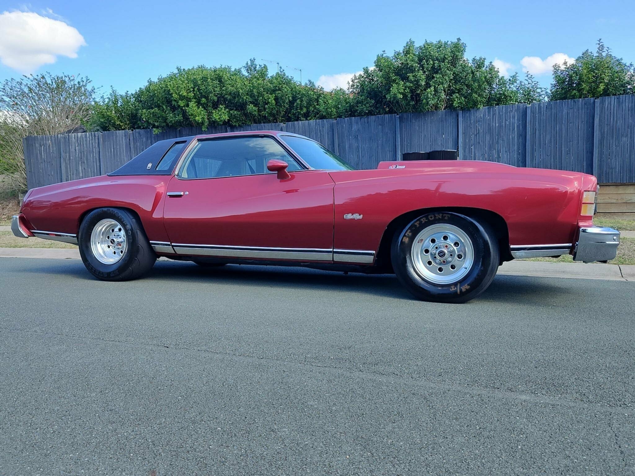 1974 CHEVROLET MONTE CARLO LANDAU AUTOMATIC SEDAN