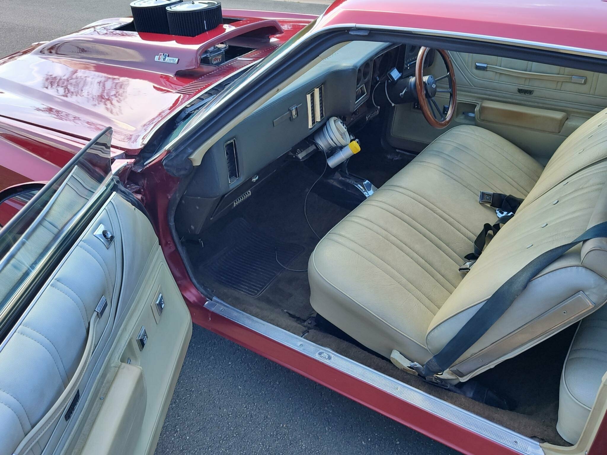 1974 CHEVROLET MONTE CARLO LANDAU AUTOMATIC SEDAN