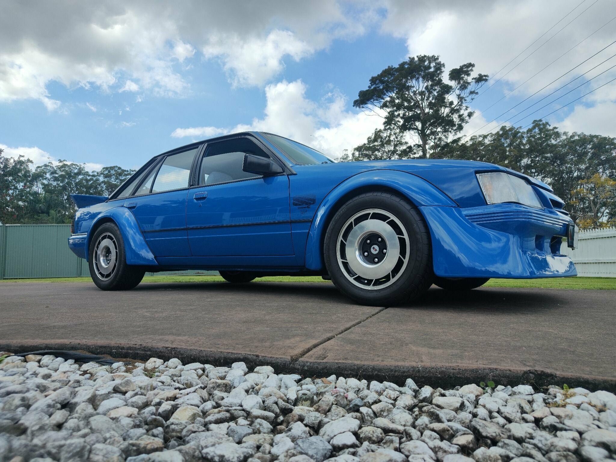 1985 HOLDEN COMMODORE VK EXECUTIVE AUTOMATIC SEDAN