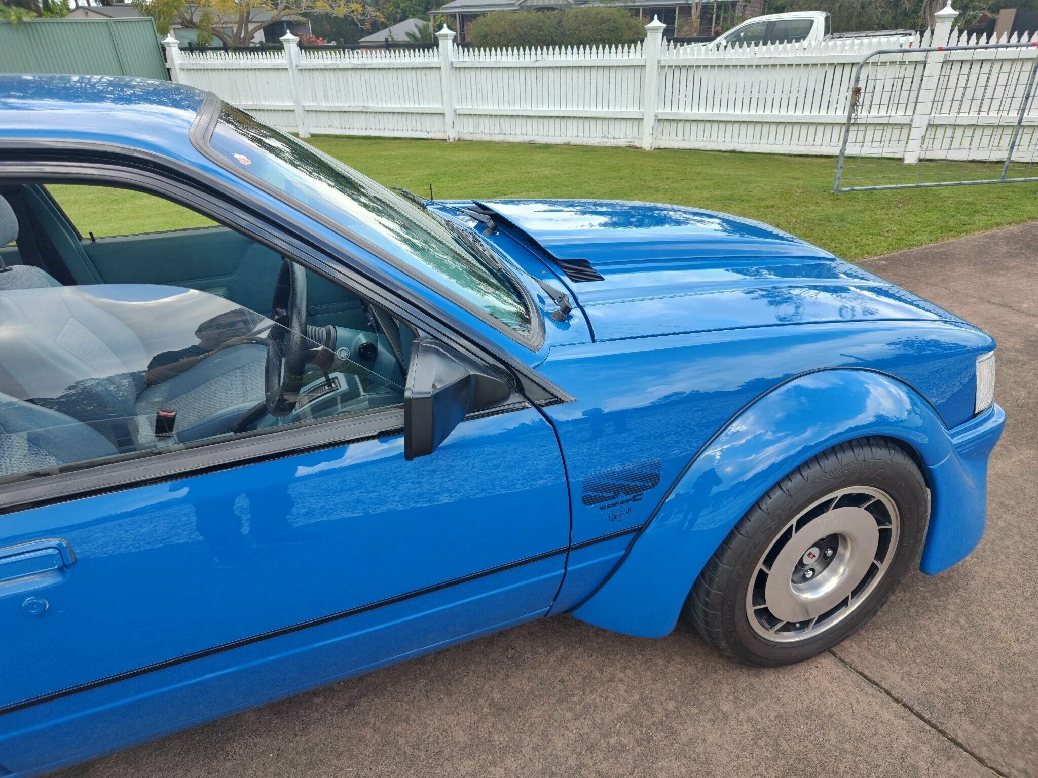 1985 HOLDEN COMMODORE VK EXECUTIVE AUTOMATIC SEDAN