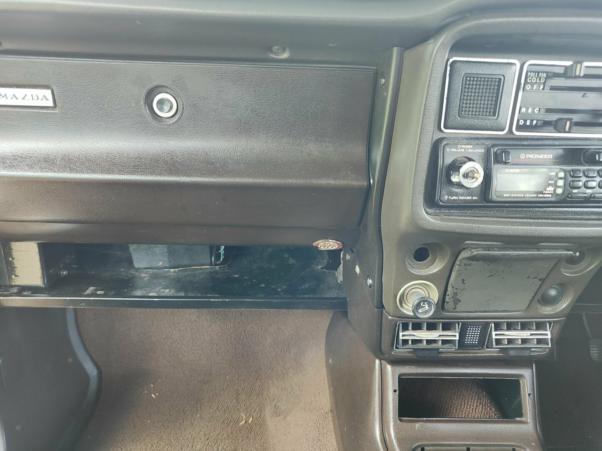 1977 MAZDA CAPELLA 5 SP MANUAL SEDAN