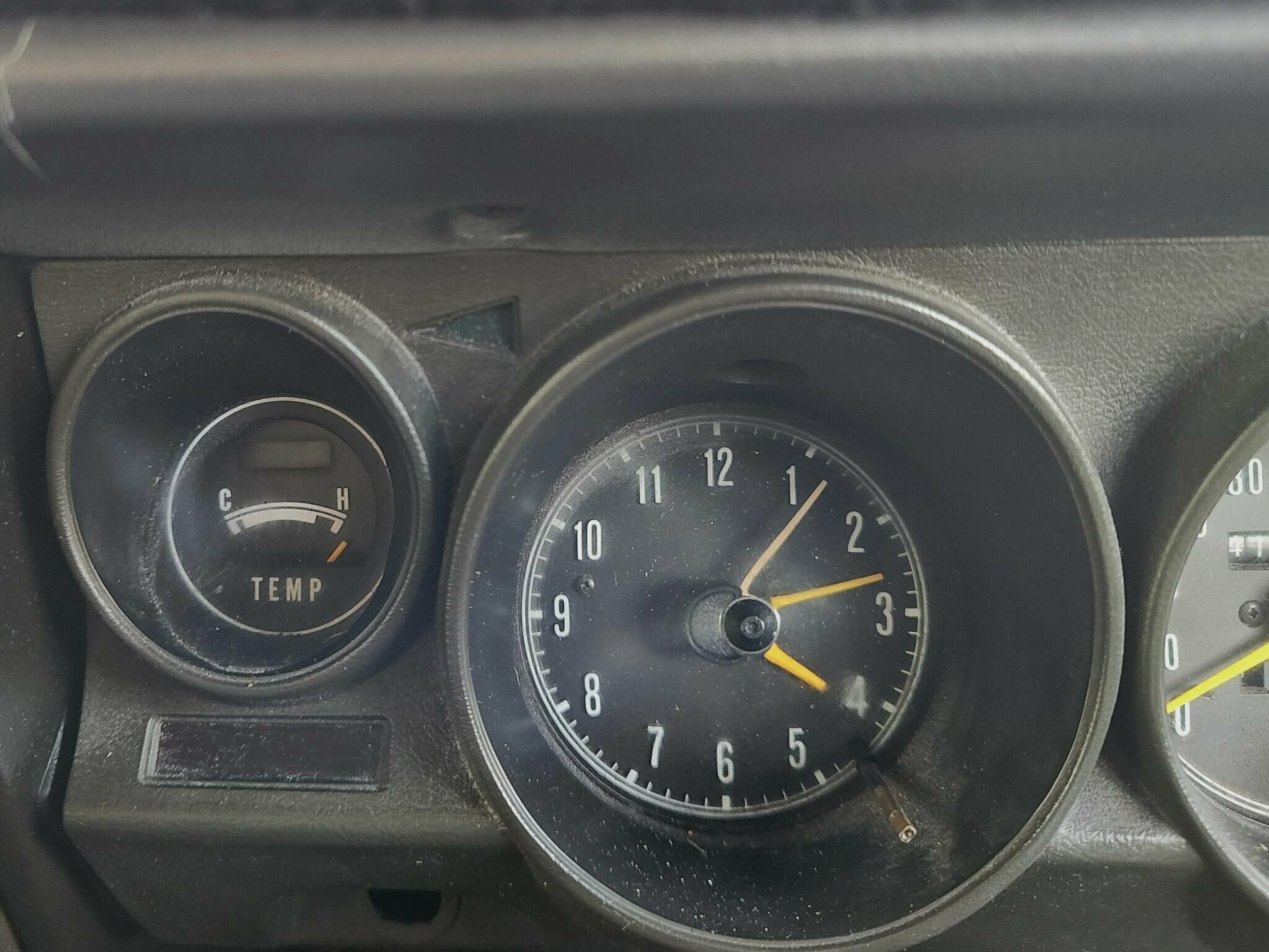 1977 MAZDA CAPELLA 5 SP MANUAL SEDAN
