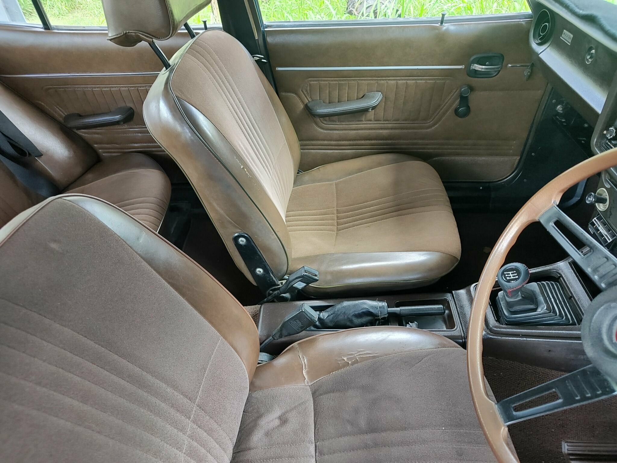 1977 MAZDA CAPELLA 5 SP MANUAL SEDAN