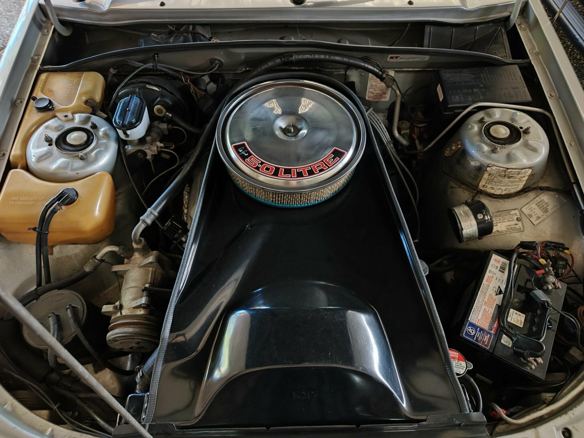 1985 HOLDEN COMMODORE VK SS MANUAL SEDAN