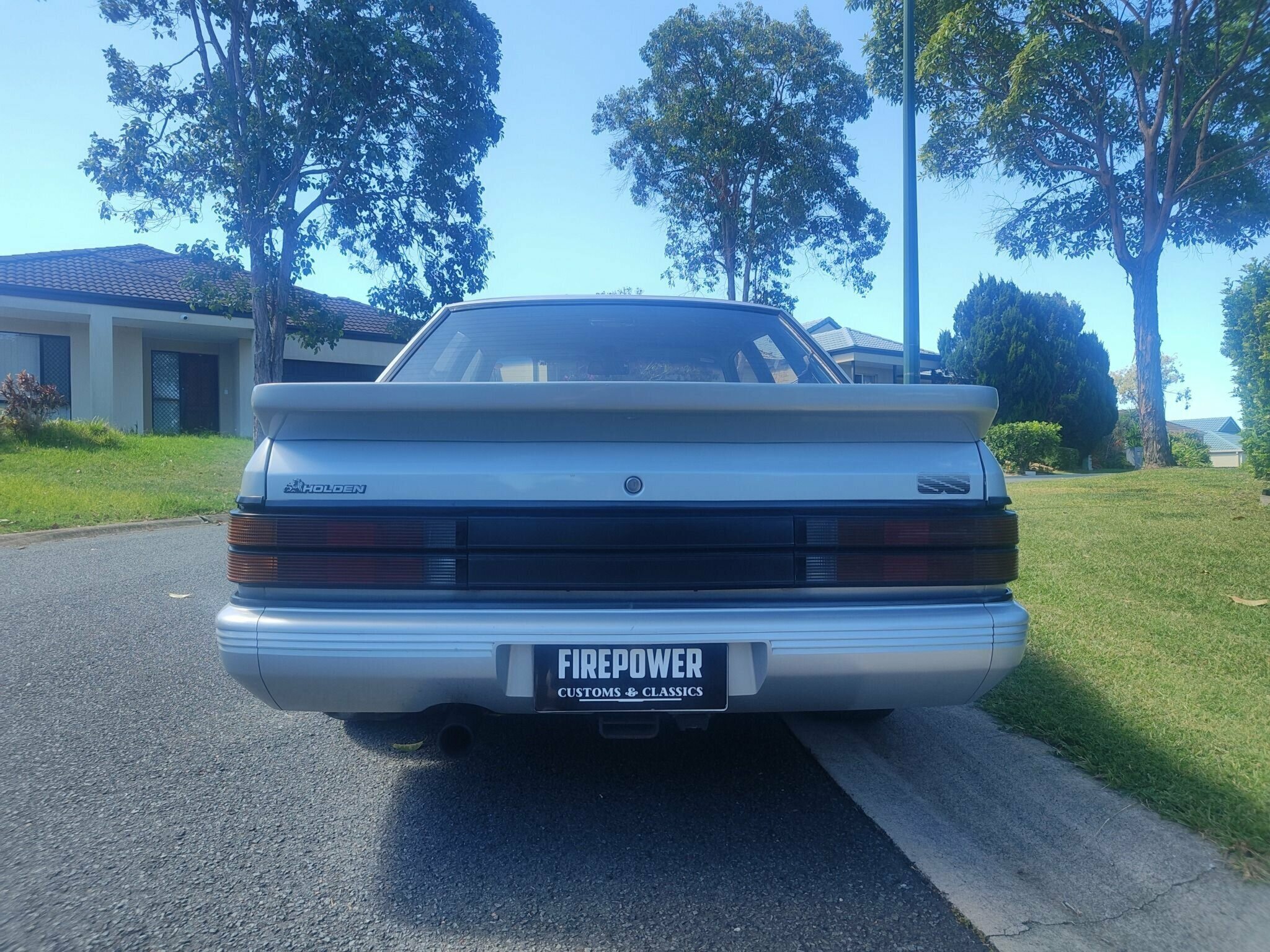 1985 HOLDEN COMMODORE VK SS MANUAL SEDAN