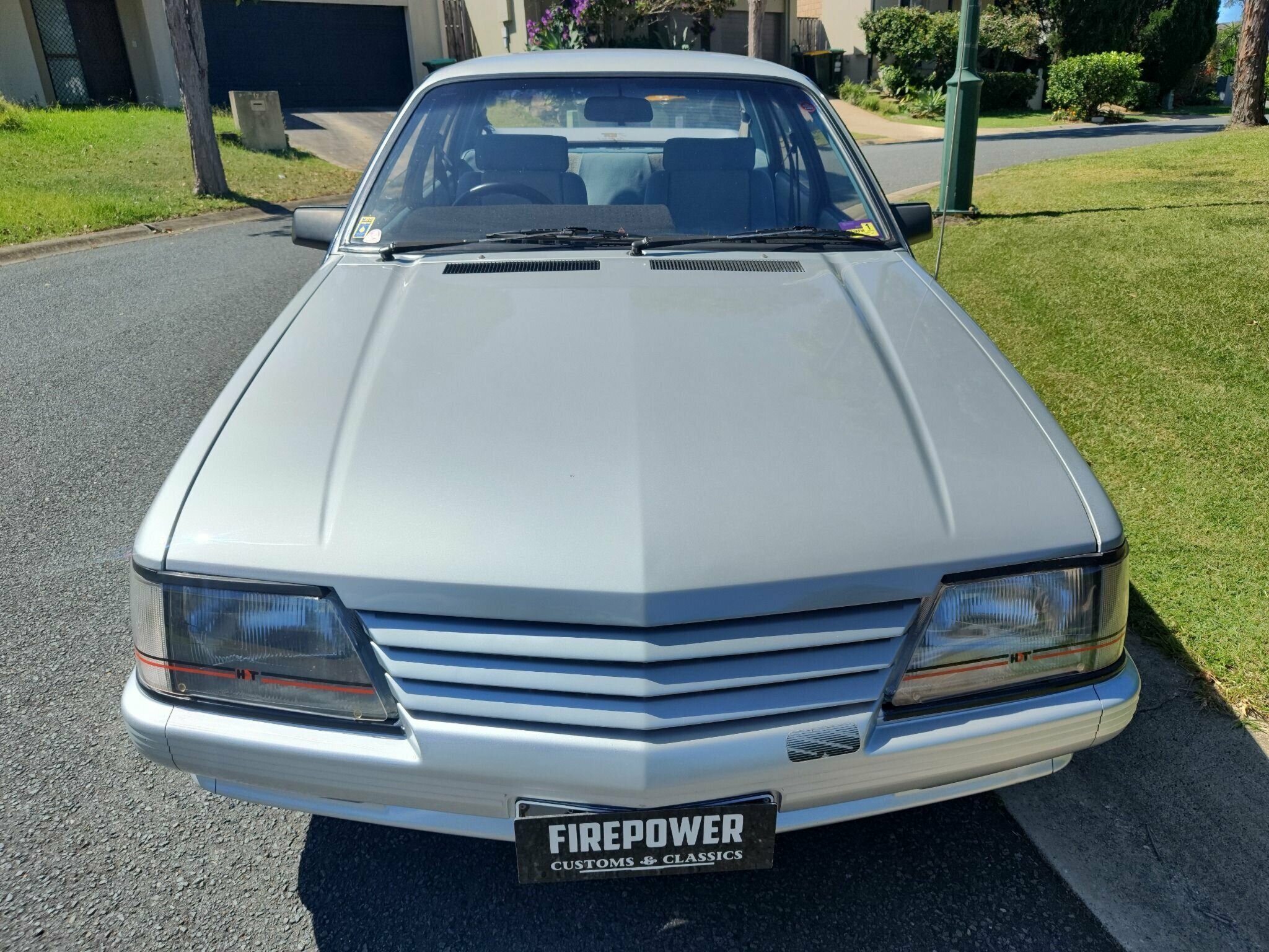 1985 HOLDEN COMMODORE VK SS MANUAL SEDAN
