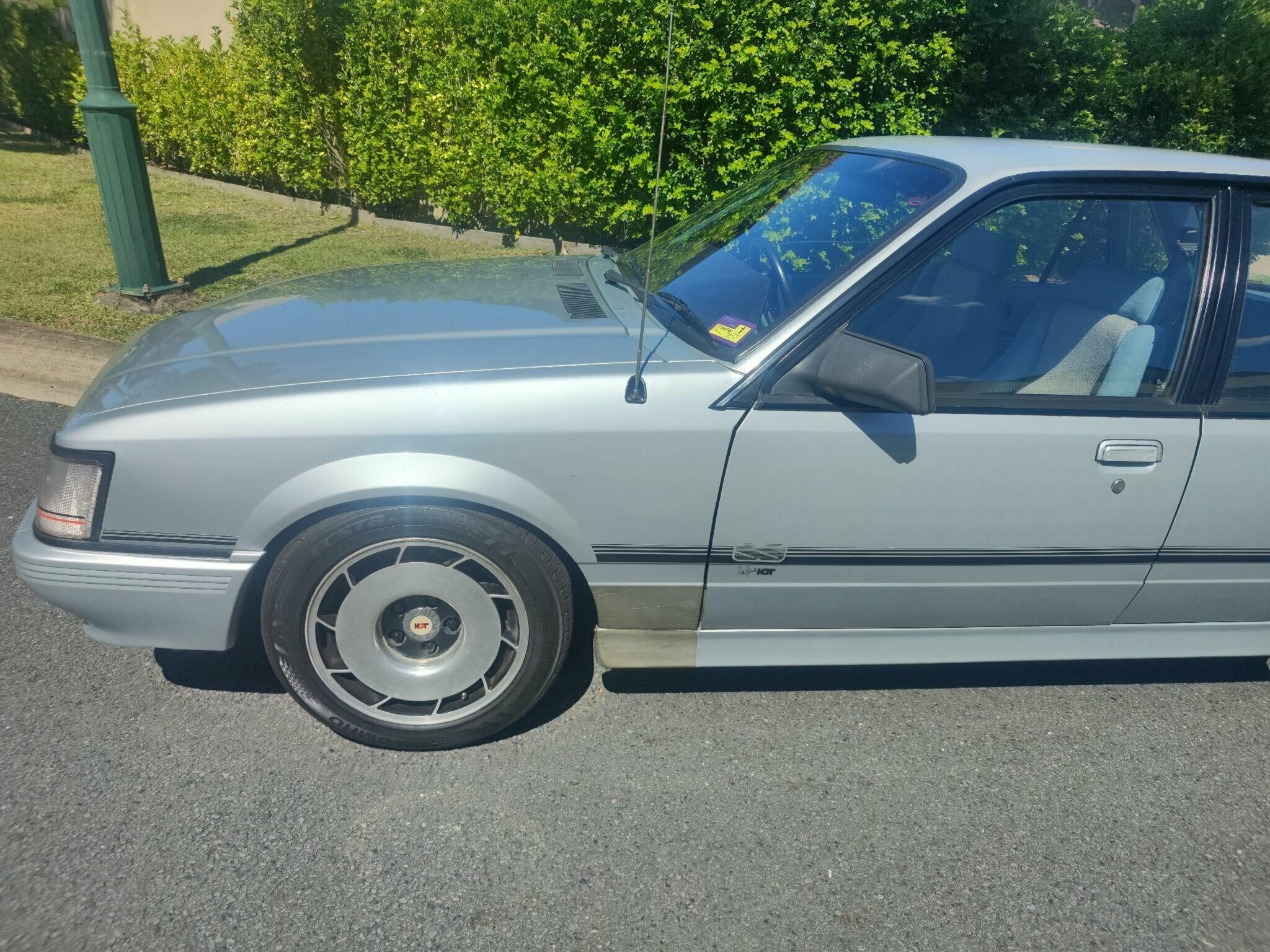 1985 HOLDEN COMMODORE VK SS MANUAL SEDAN