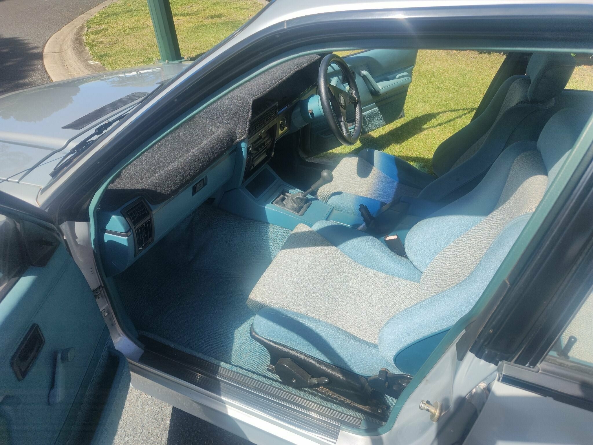 1985 HOLDEN COMMODORE VK SS MANUAL SEDAN