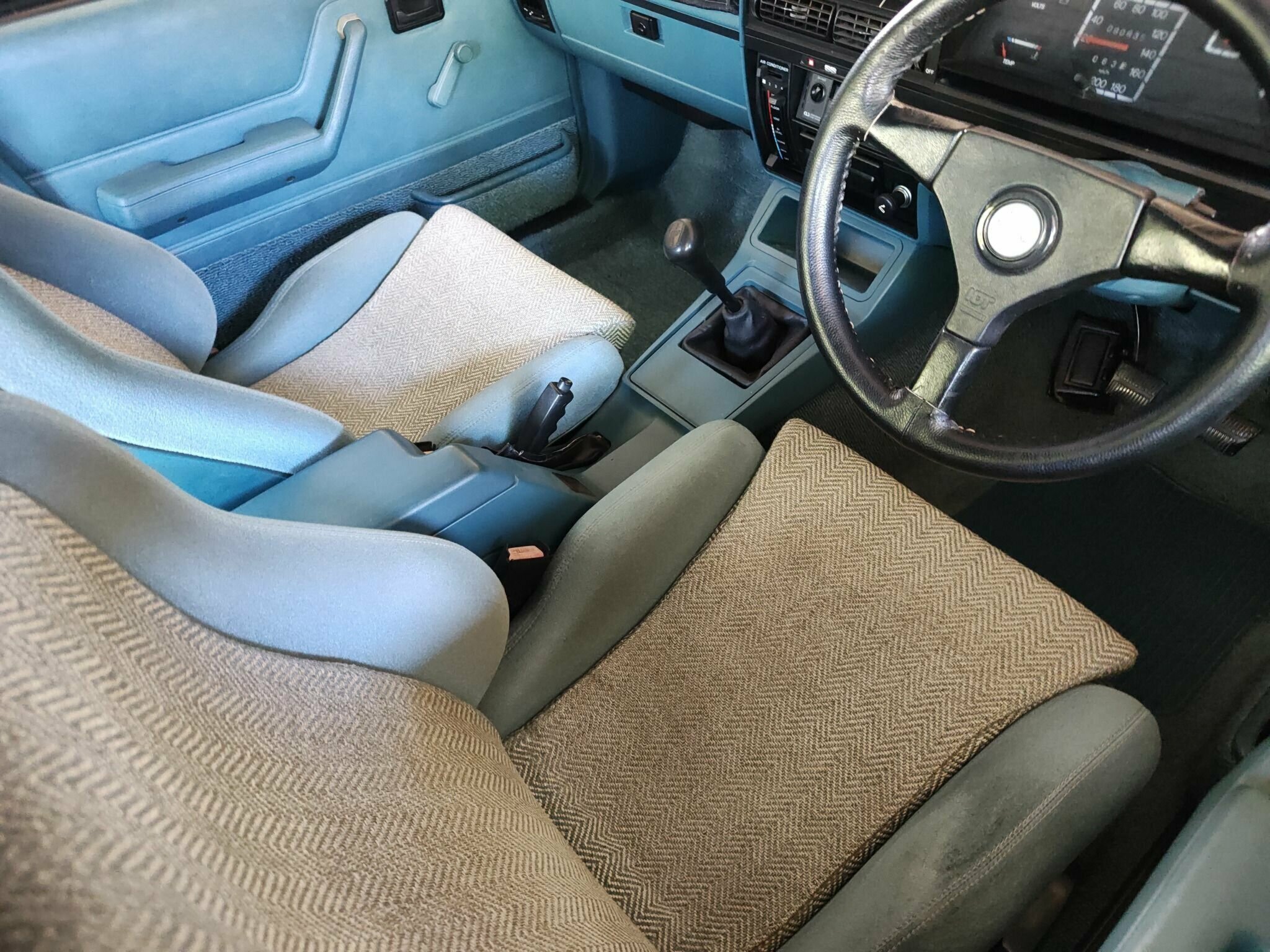 1985 HOLDEN COMMODORE VK SS MANUAL SEDAN
